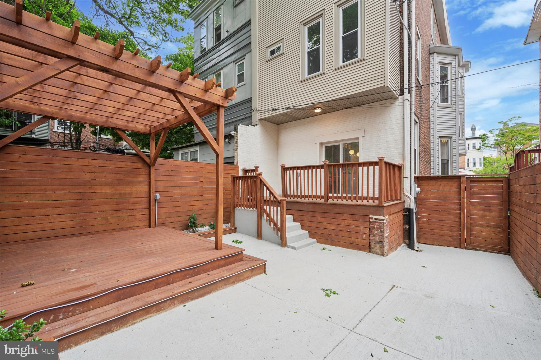 WEST PHILADELPHIA - Residential