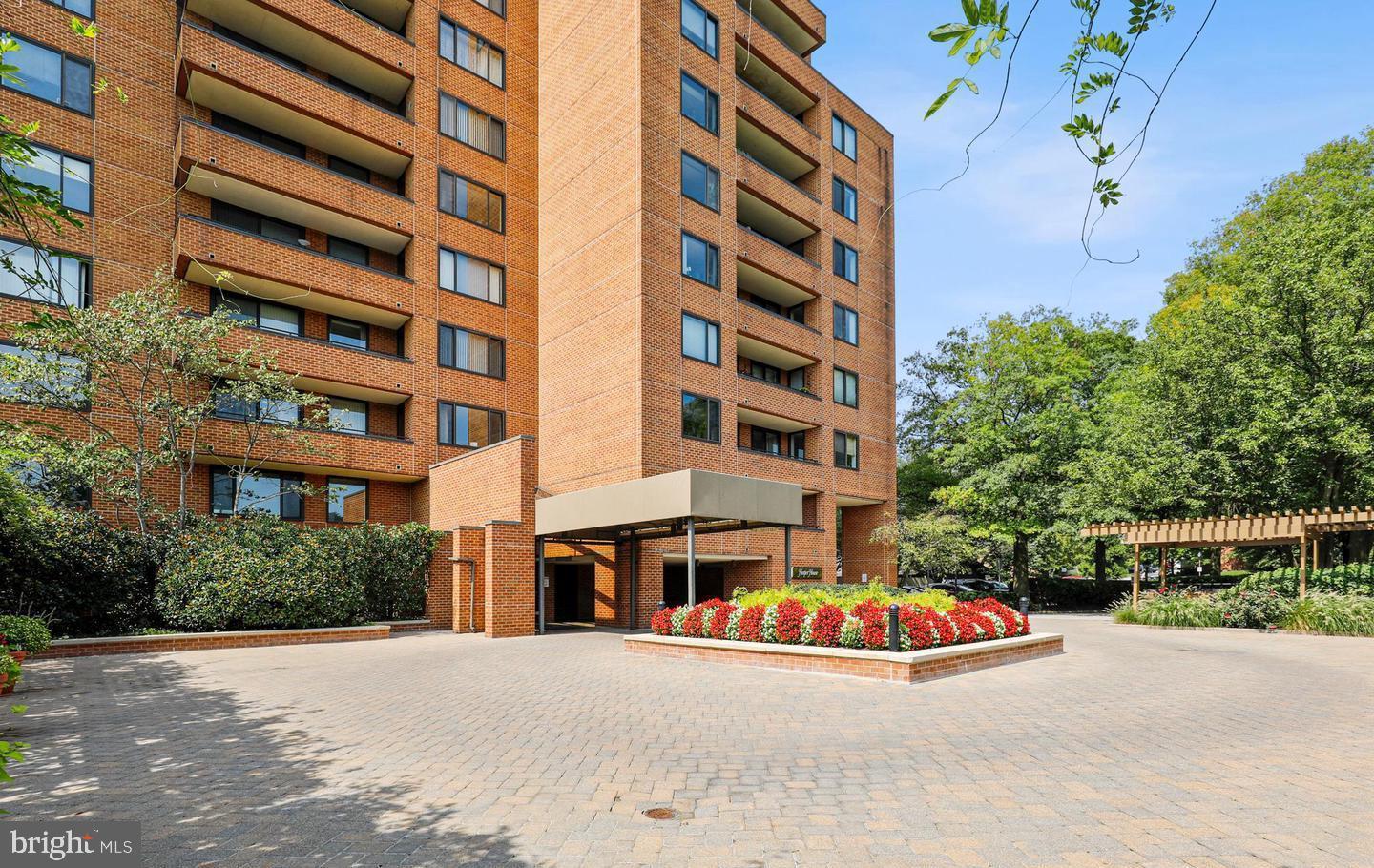 CROSS KEYS - Residential