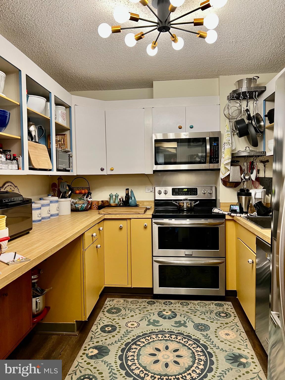 CROSS KEYS - Residential