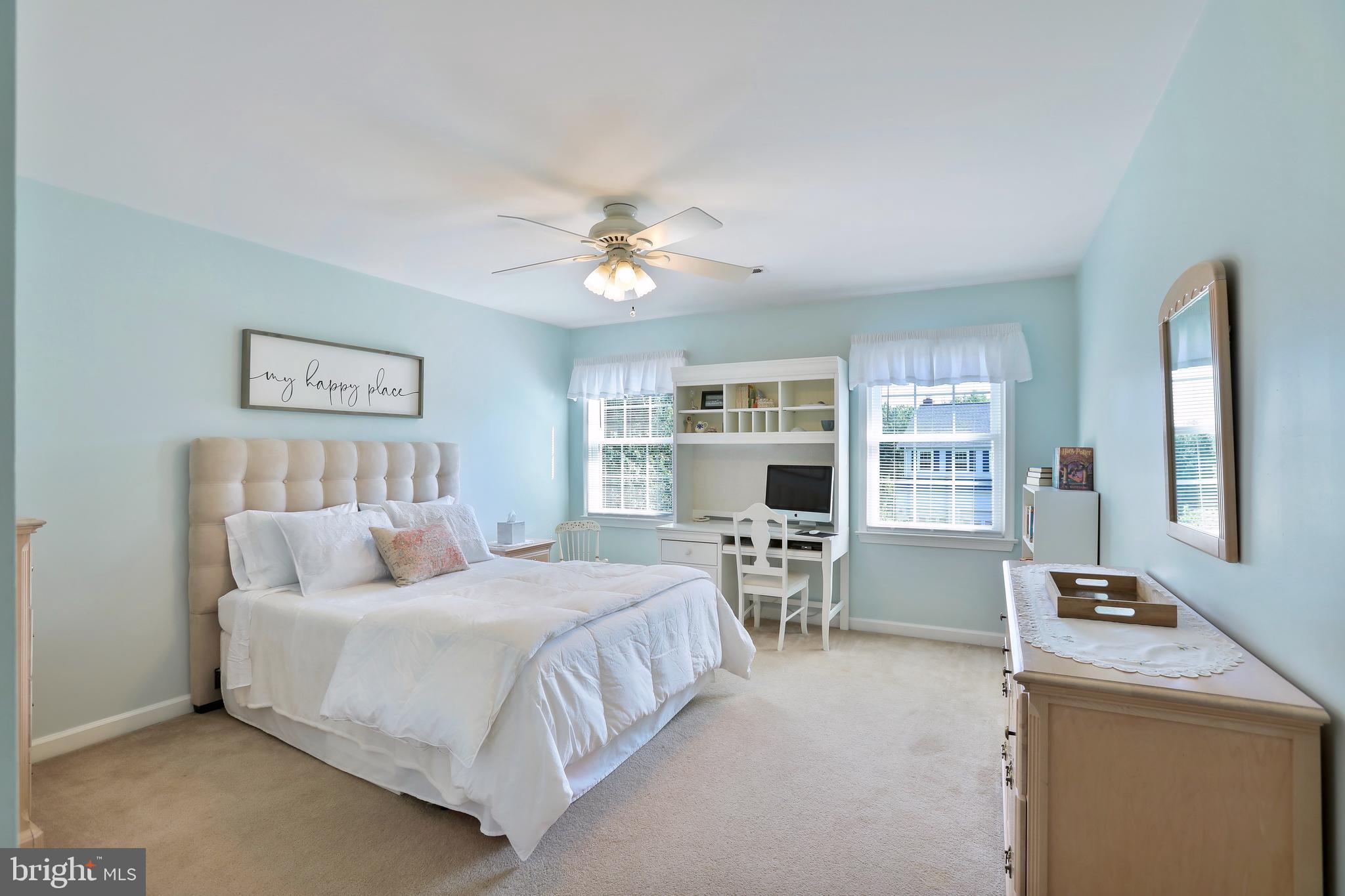 ASHBURN FARM - Residential