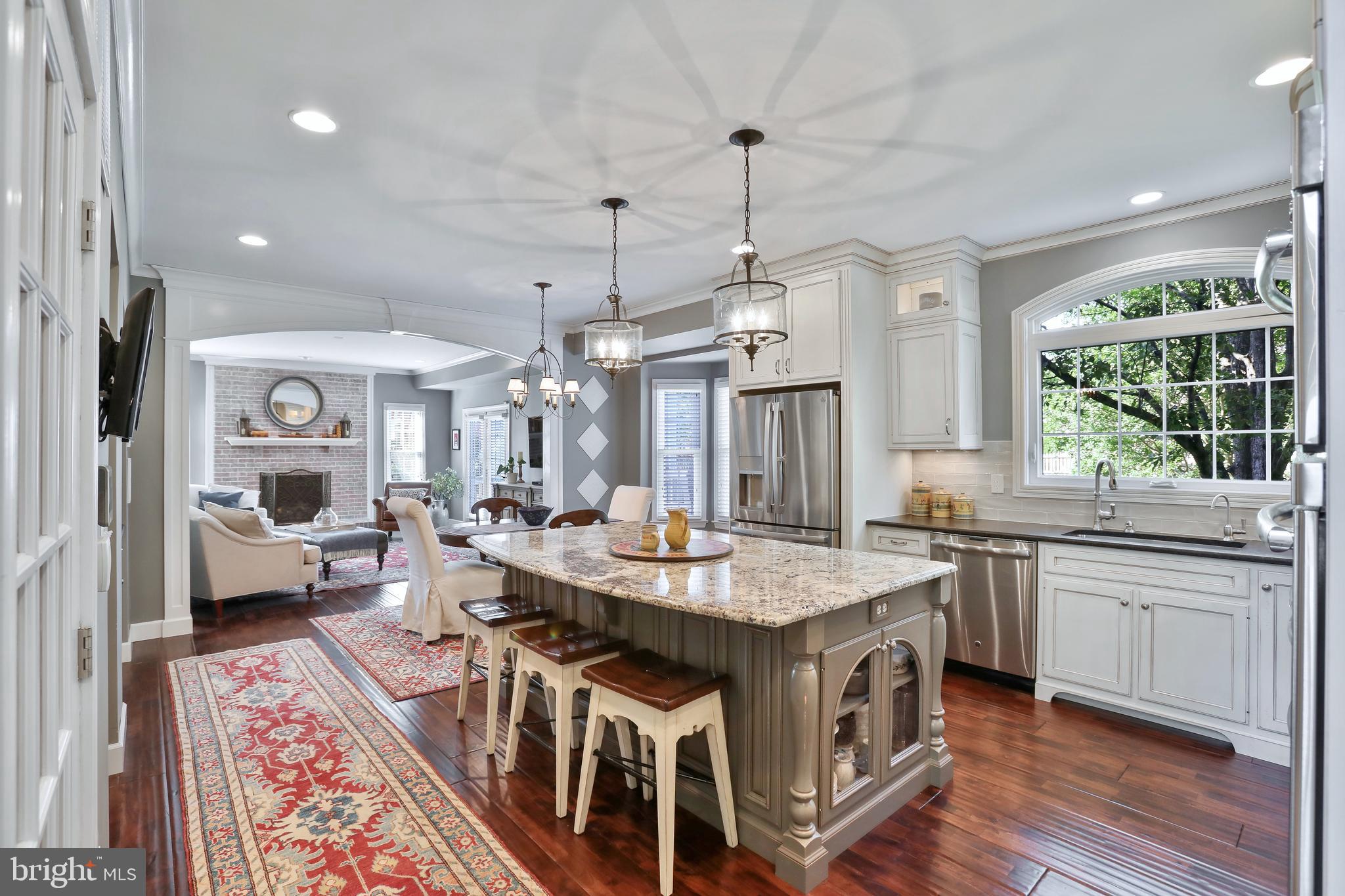 ASHBURN FARM - Residential