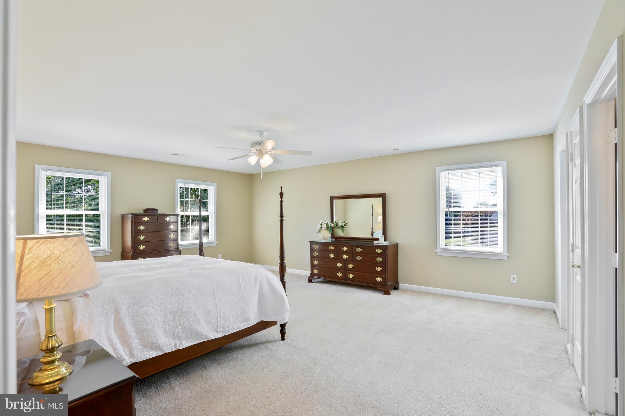 ASHBURN FARM - Residential