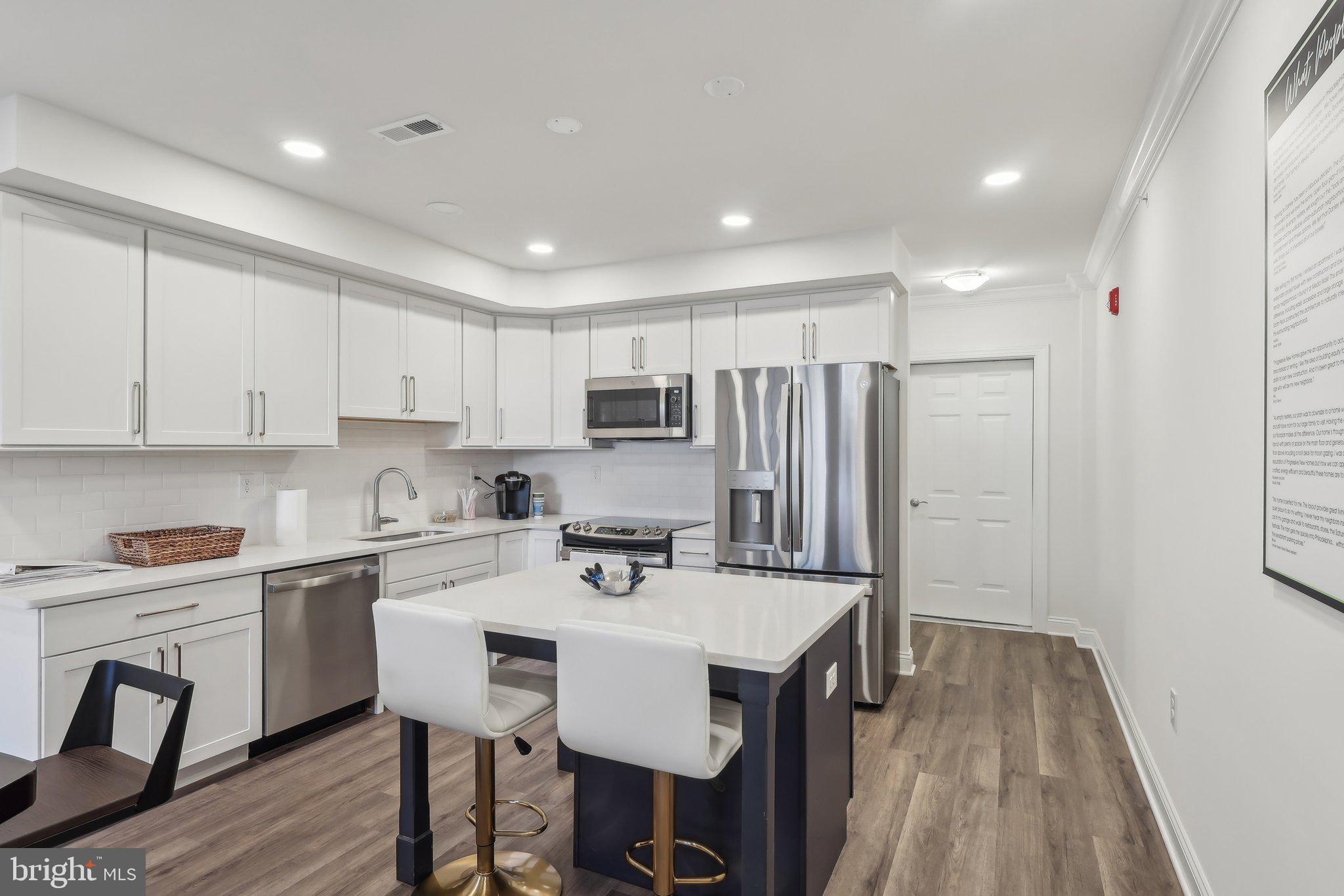 ARBOR PLACE - Residential