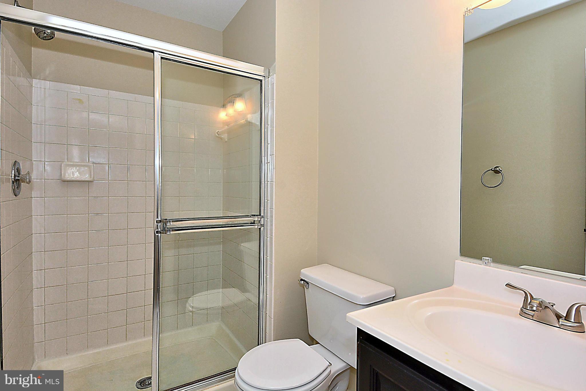 LIFESTYLE AT SULLY STATION - Residential