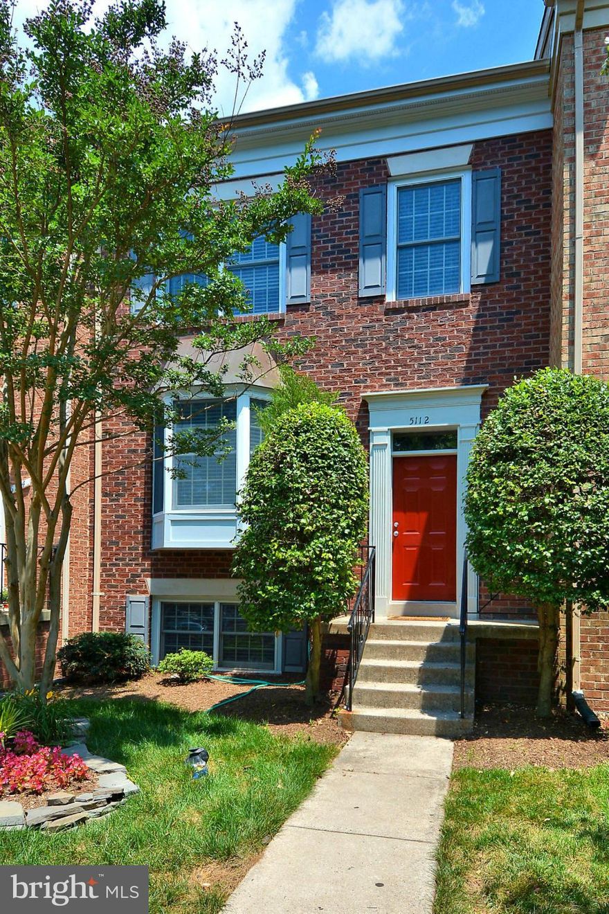 BEAUTIFULLY UPDATED TOWNHOME IN SOUGHT-AFTER SULLY STATION! RECENT UPDATES INCLUDE PAINT, CARPET, FIXTURES, LIGHTING, APPLIANCES & ROOF. OTHER MAJOR UPDATES - HVAC, WATER HEATER, COUNERTOPS, HARDWOOD FLOORS. MOVE-IN READY ON THIS QUIET CUL-DE-SAC! RELAX ON THE BRICK PATIO BACKING TO PRIVATE TREES. WALK TO PARK, SHOPPING CENTER & SCHOOLS.