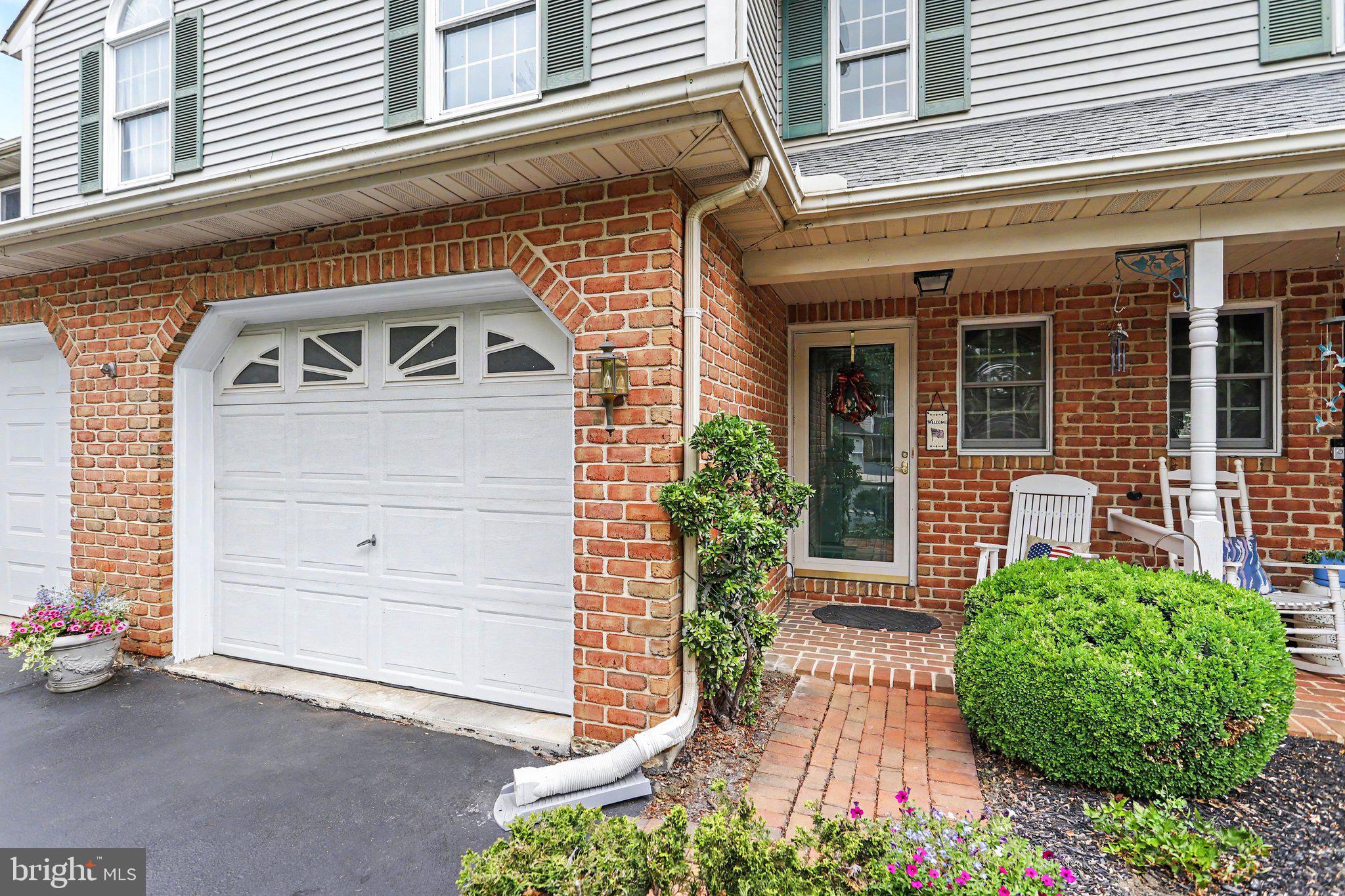 129 PEPPERTON COURT