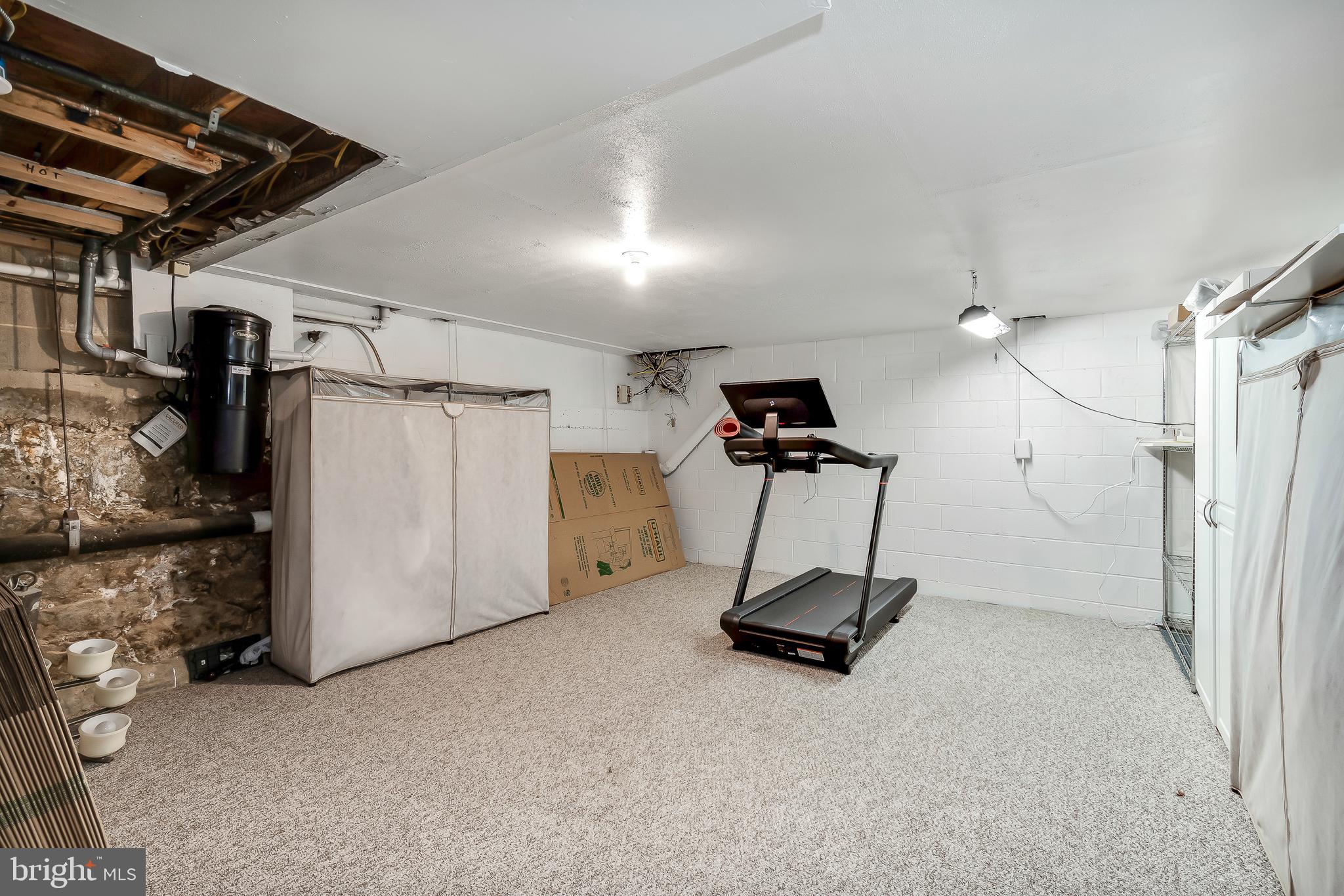 WASHINGTON SQ WEST - Residential