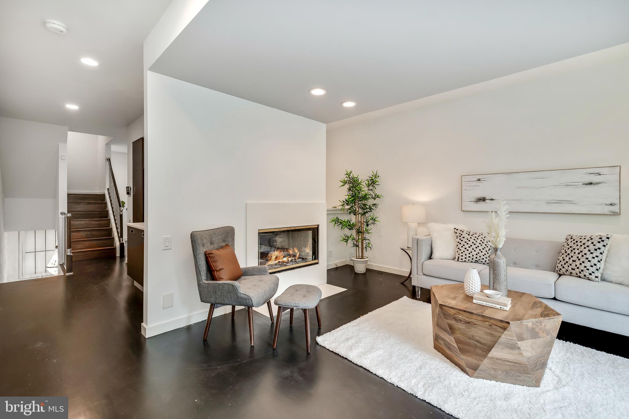 WASHINGTON SQ WEST - Residential