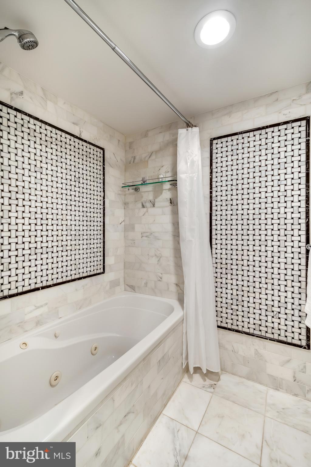 WASHINGTON SQ WEST - Residential