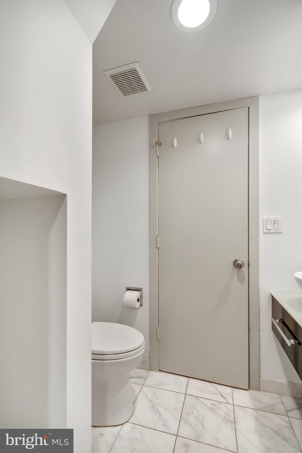 WASHINGTON SQ WEST - Residential