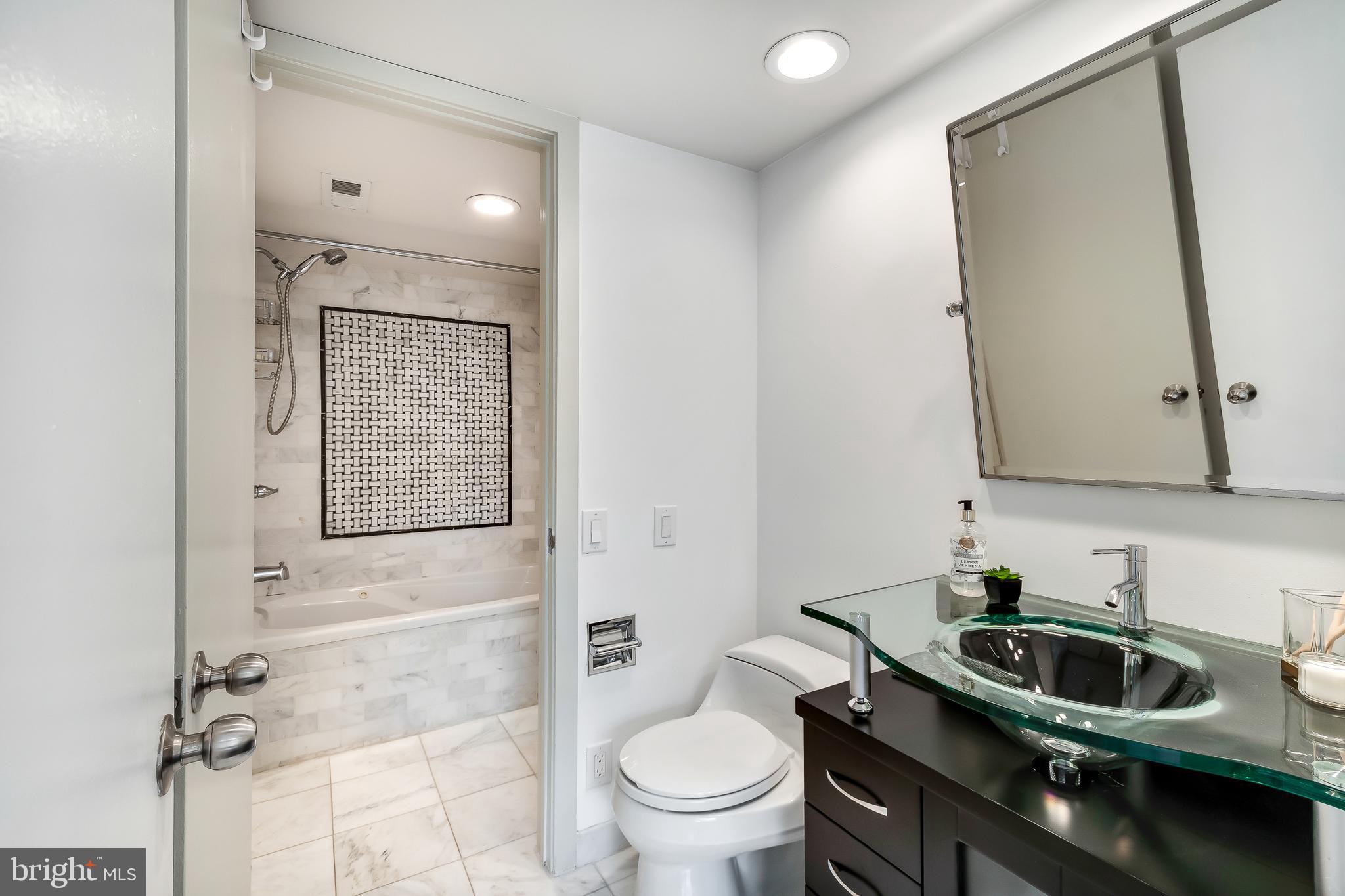 WASHINGTON SQ WEST - Residential