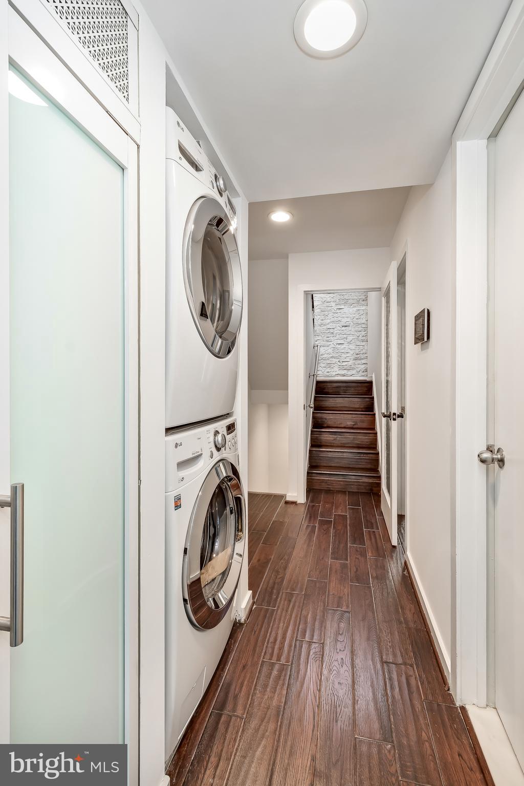 WASHINGTON SQ WEST - Residential