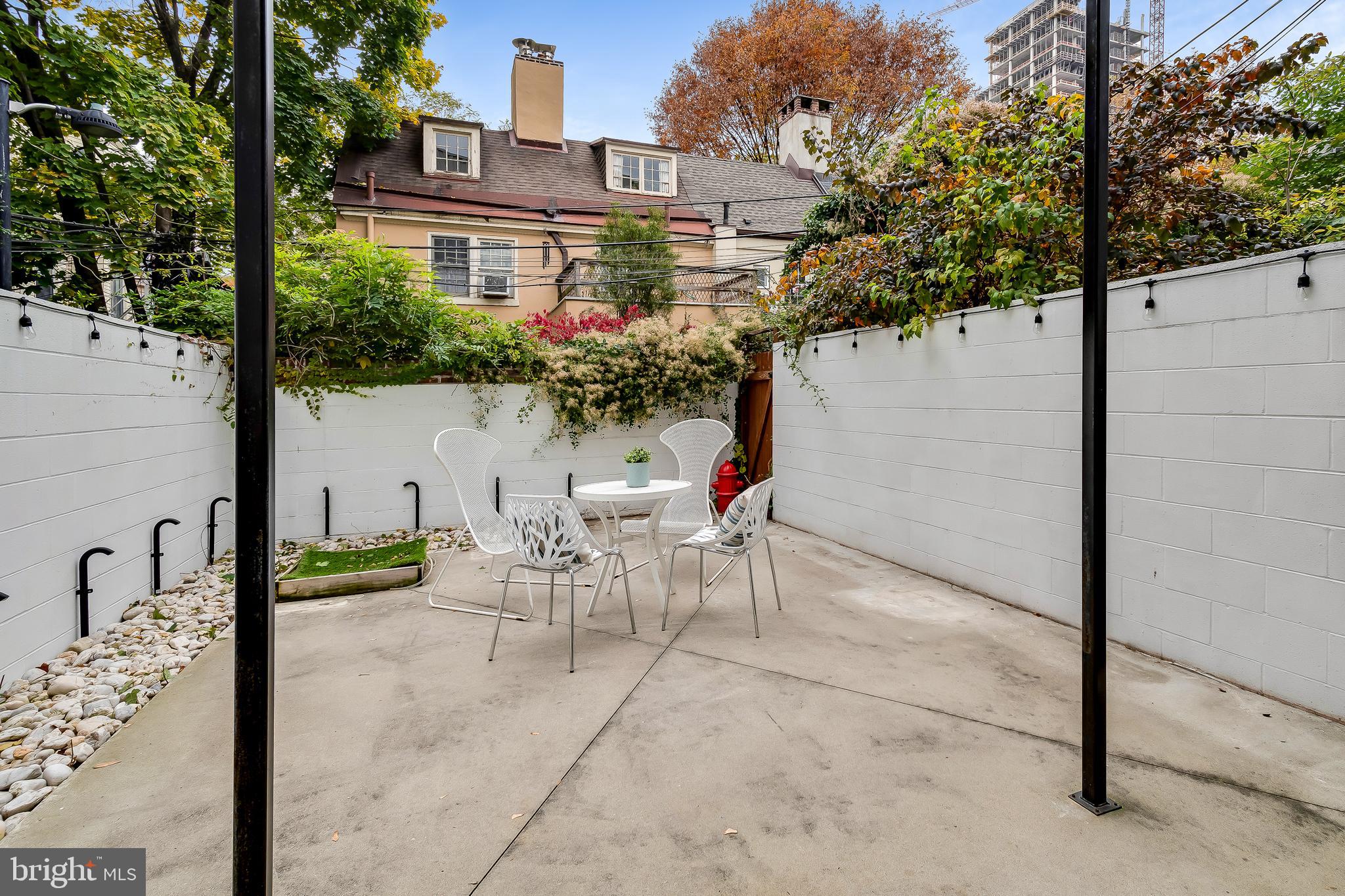 WASHINGTON SQ WEST - Residential