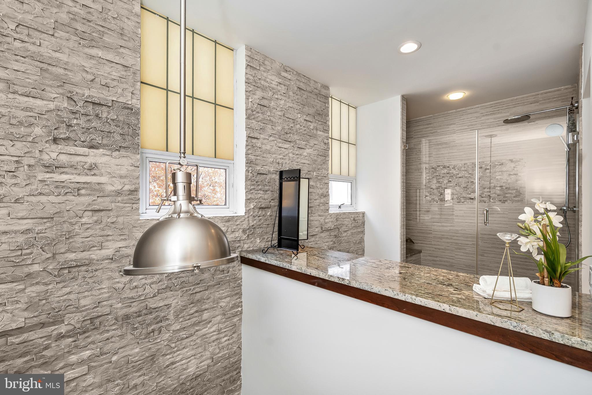 WASHINGTON SQ WEST - Residential