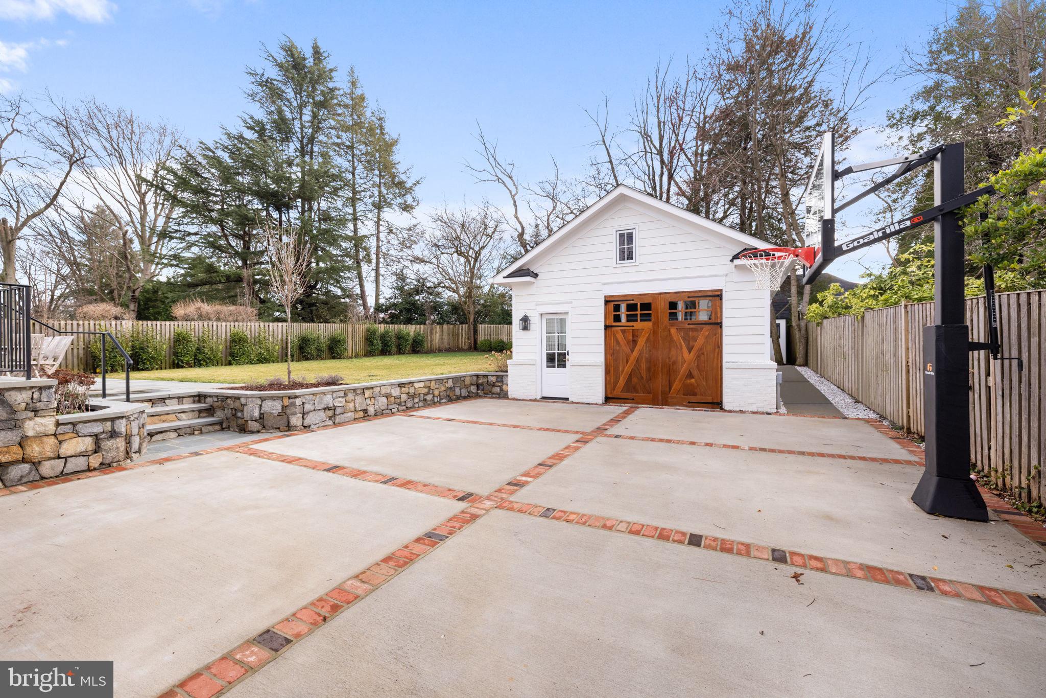 SPRINGFIELD - Residential