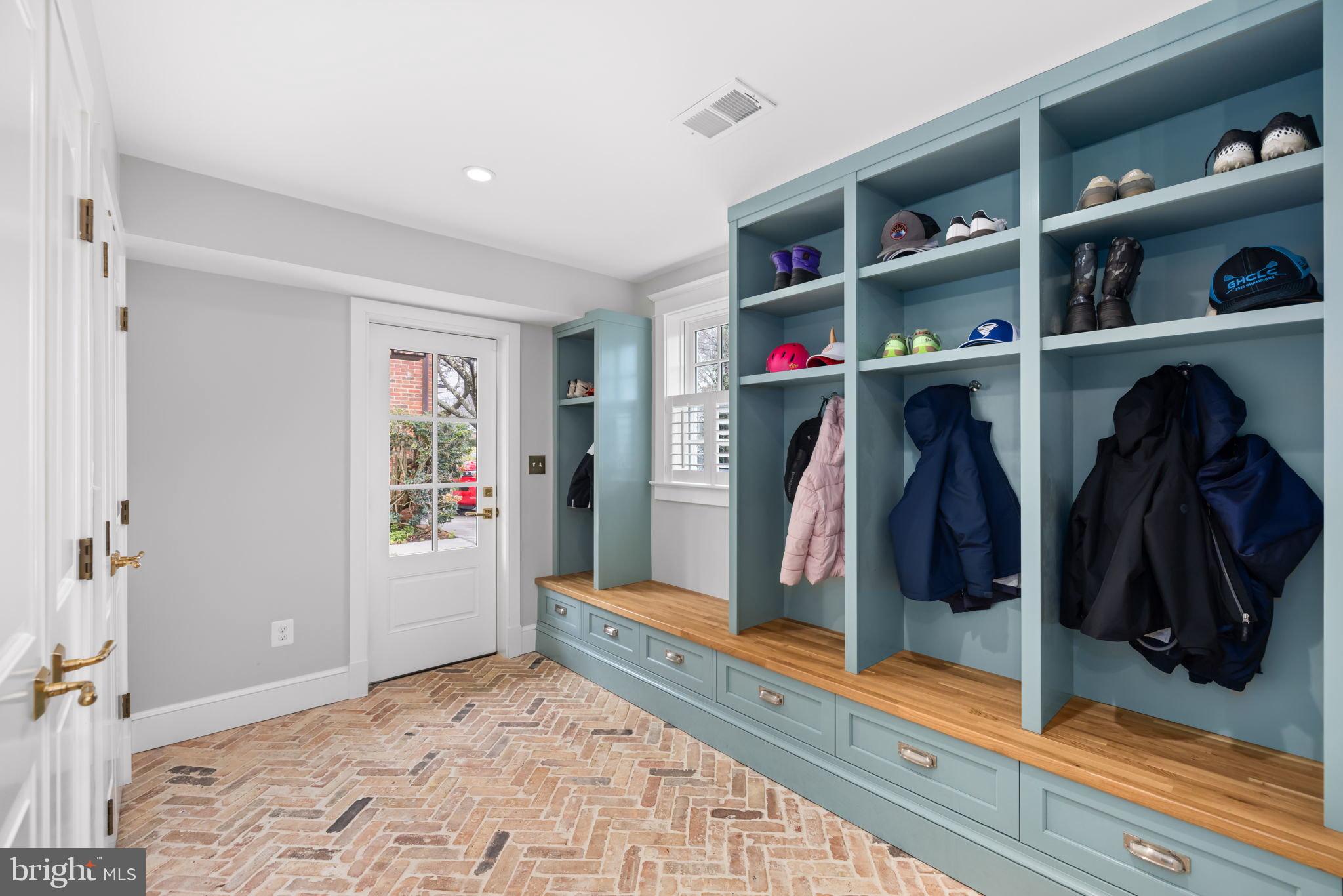 SPRINGFIELD - Residential