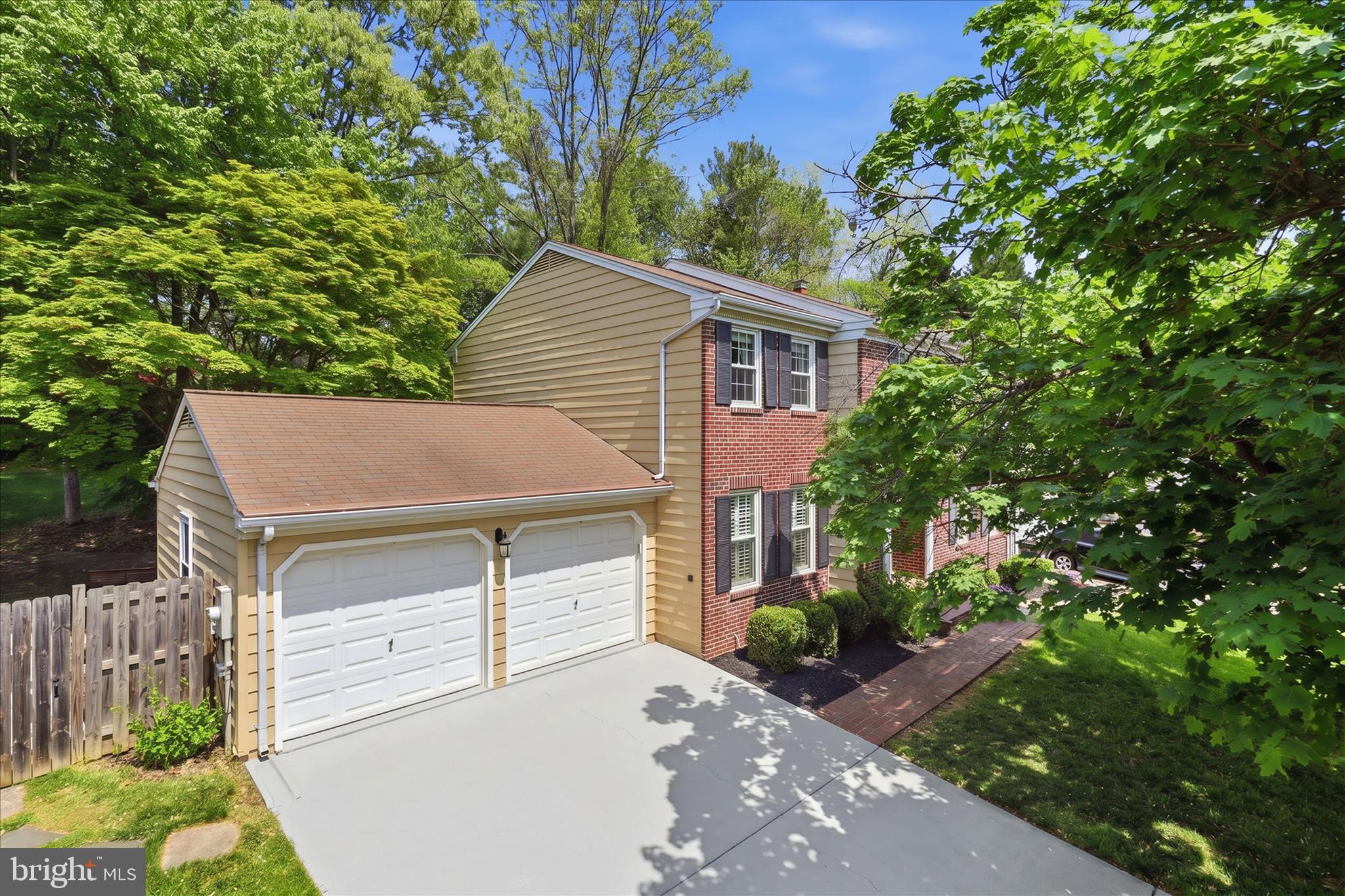 ROLLINGWOODS ESTATES - Residential