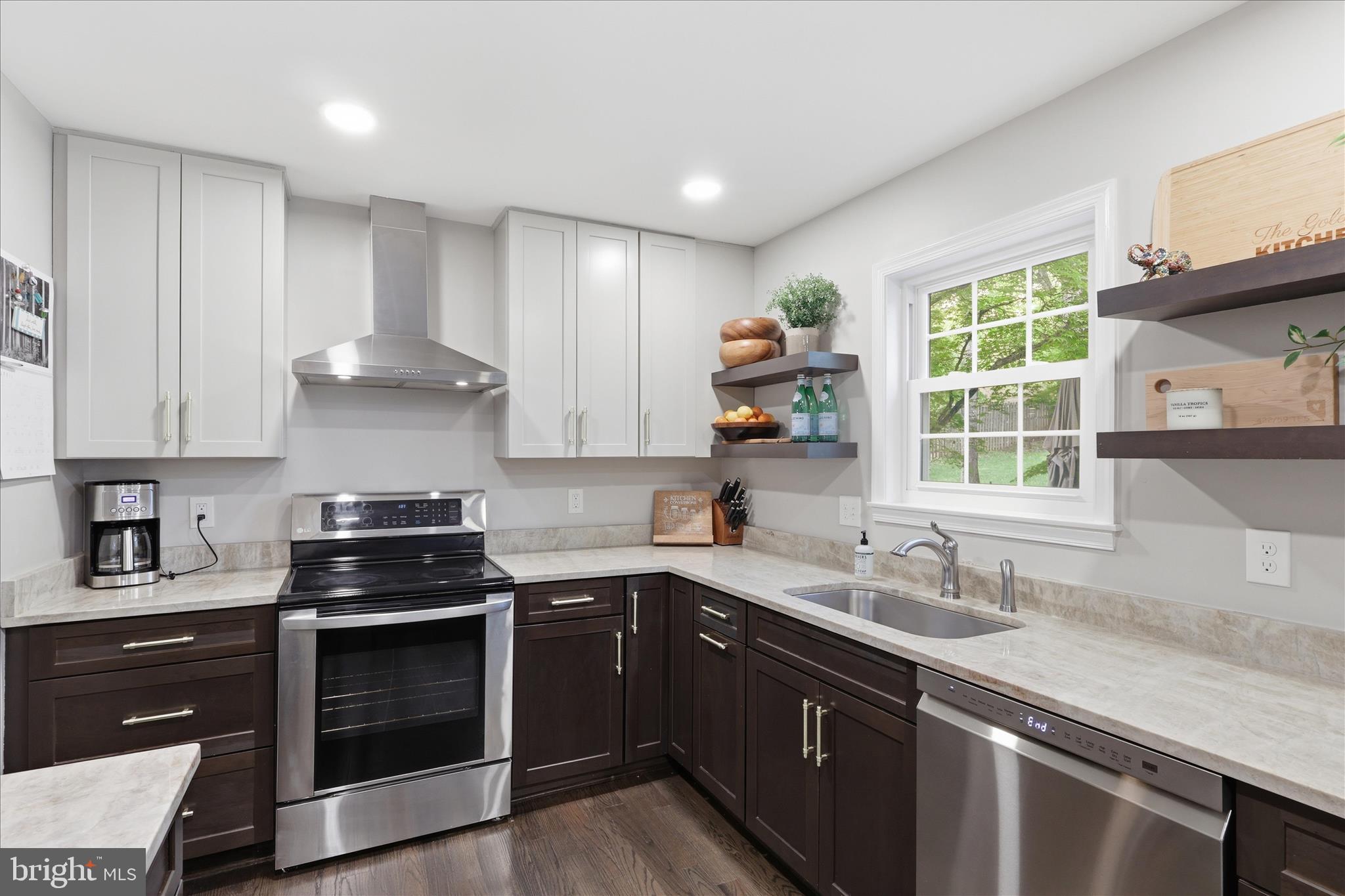 ROLLINGWOODS ESTATES - Residential