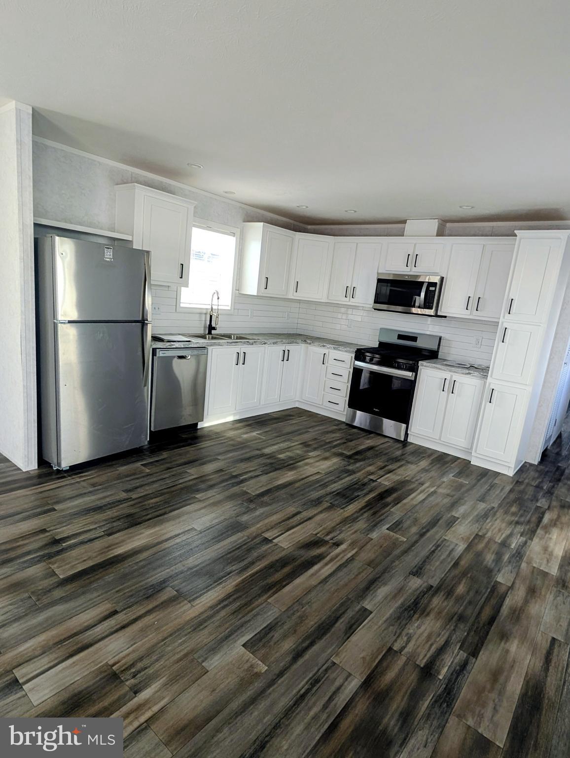 HIDDEN VALLEY ESTATES - Residential