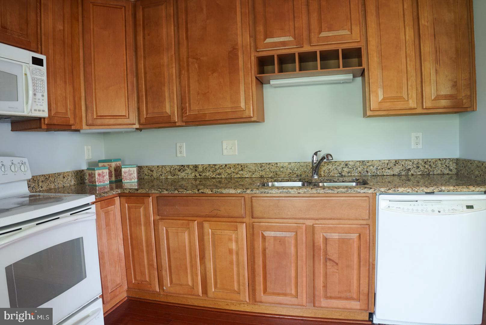 LEE LANDING - Residential