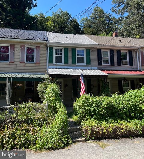 Photo of 3 Cedar Terrace, COLUMBIA, PA 17512 (MLS # PALA2074990)