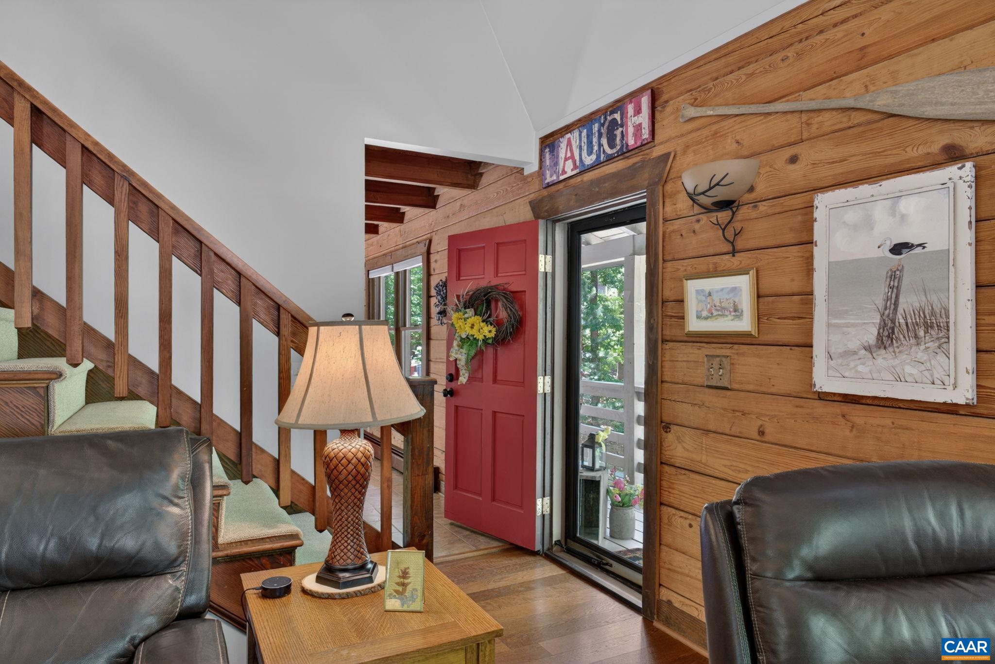 LAKE MONTICELLO - Residential