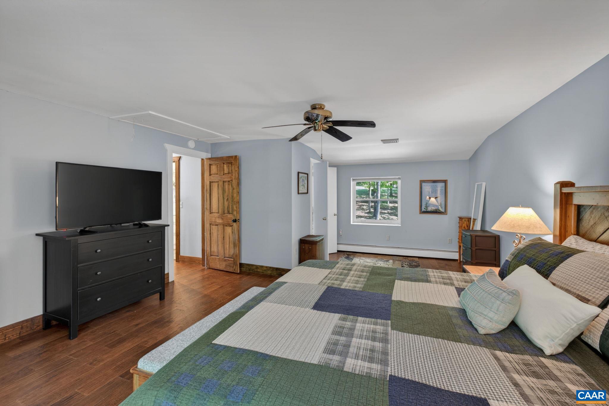 LAKE MONTICELLO - Residential