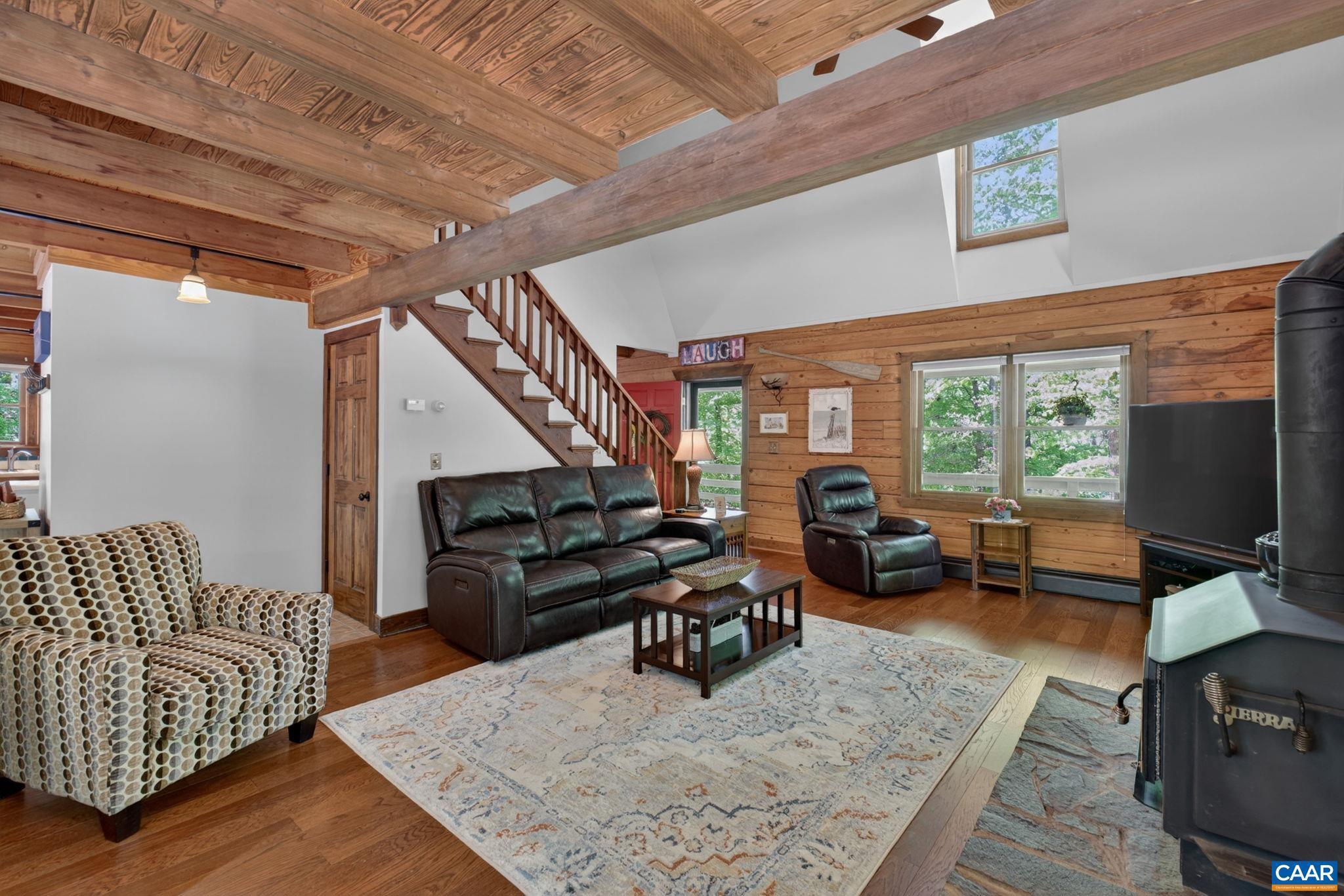 LAKE MONTICELLO - Residential