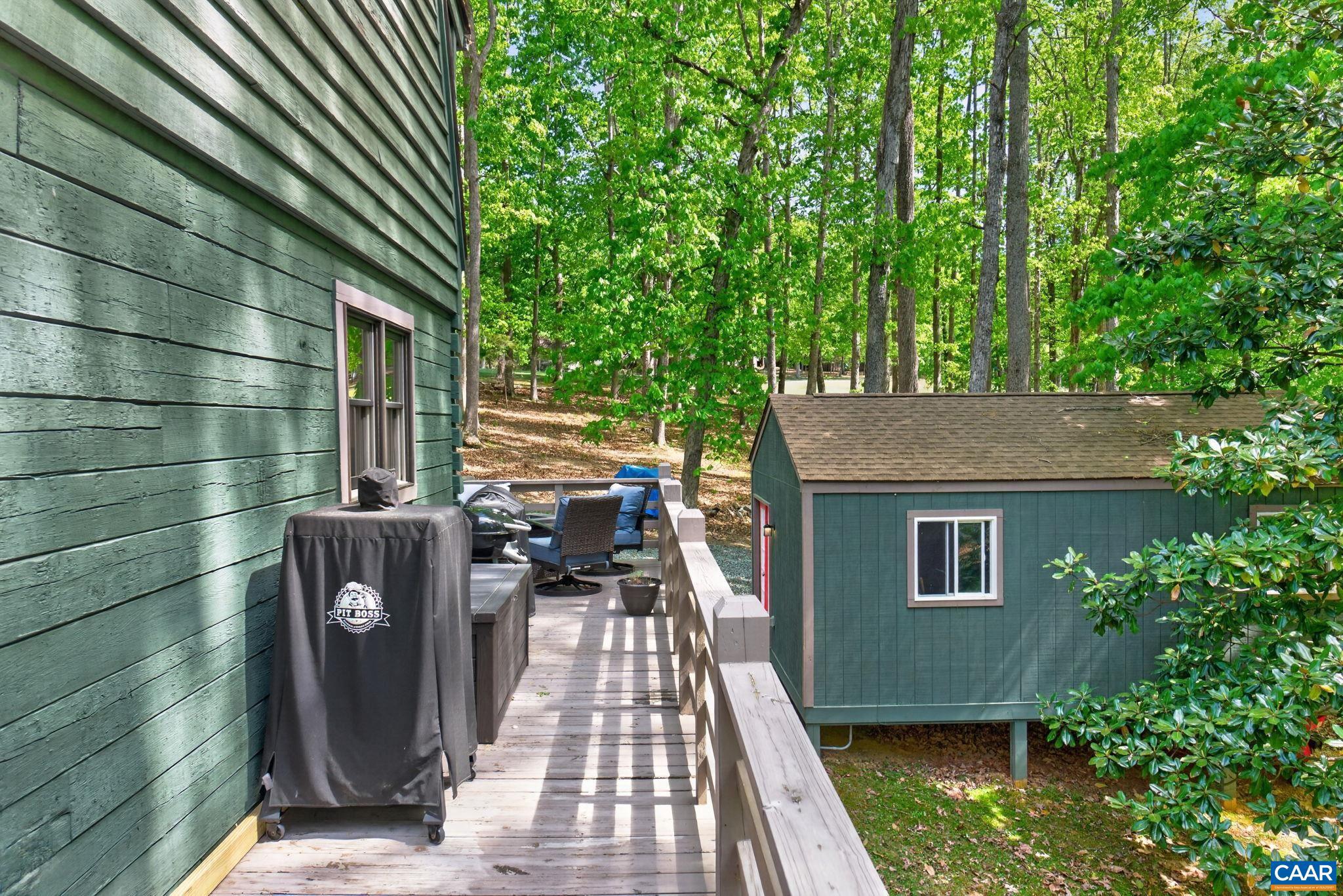 LAKE MONTICELLO - Residential