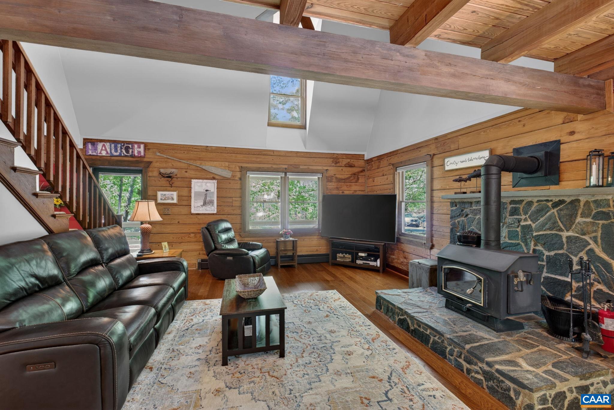 LAKE MONTICELLO - Residential