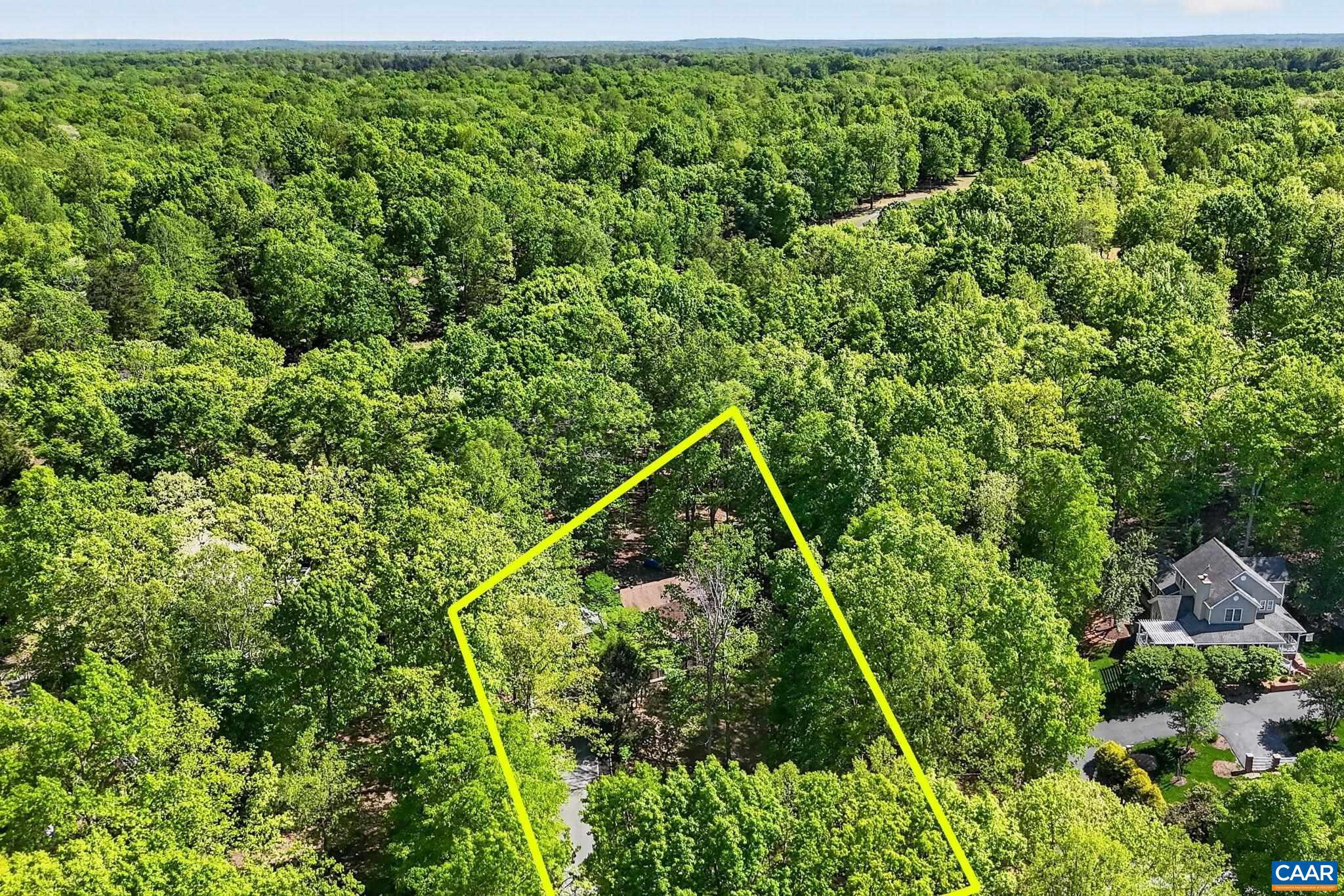 LAKE MONTICELLO - Residential