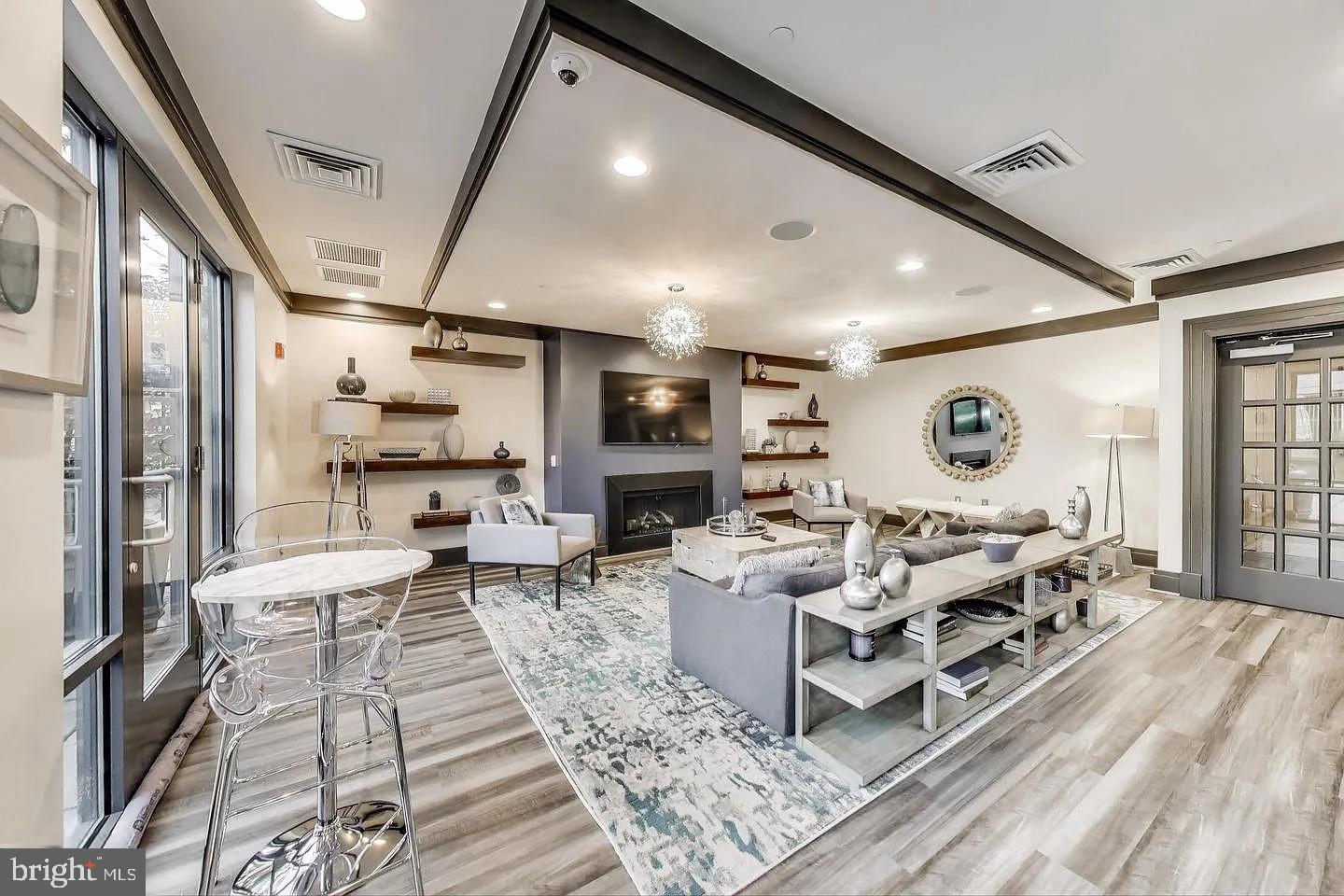 PALLADIAN - Residential