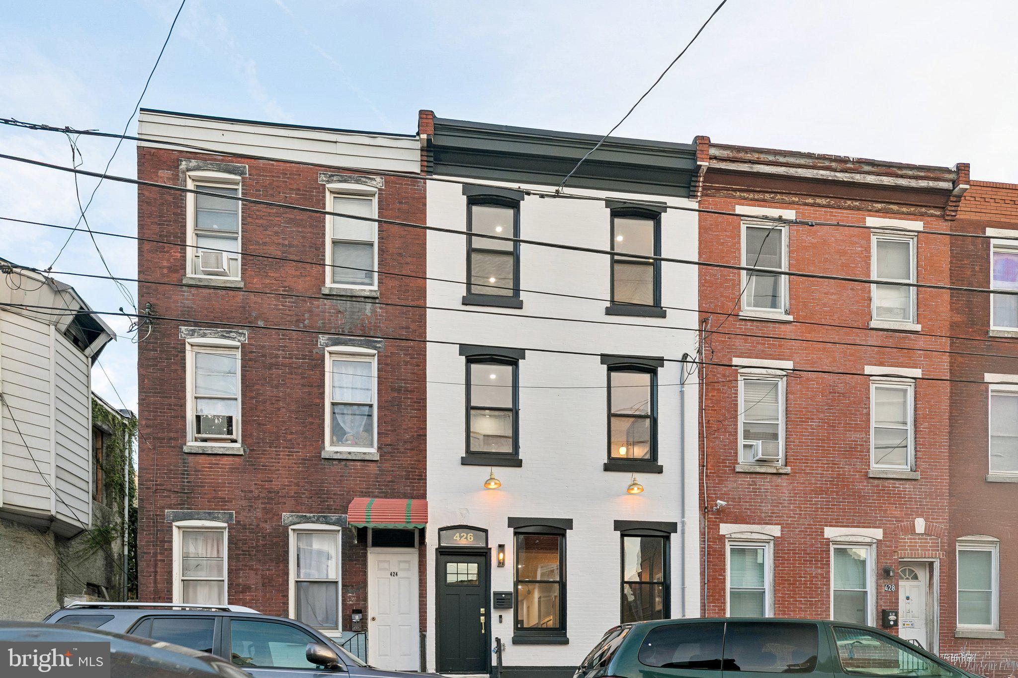 426 MOORE STREET