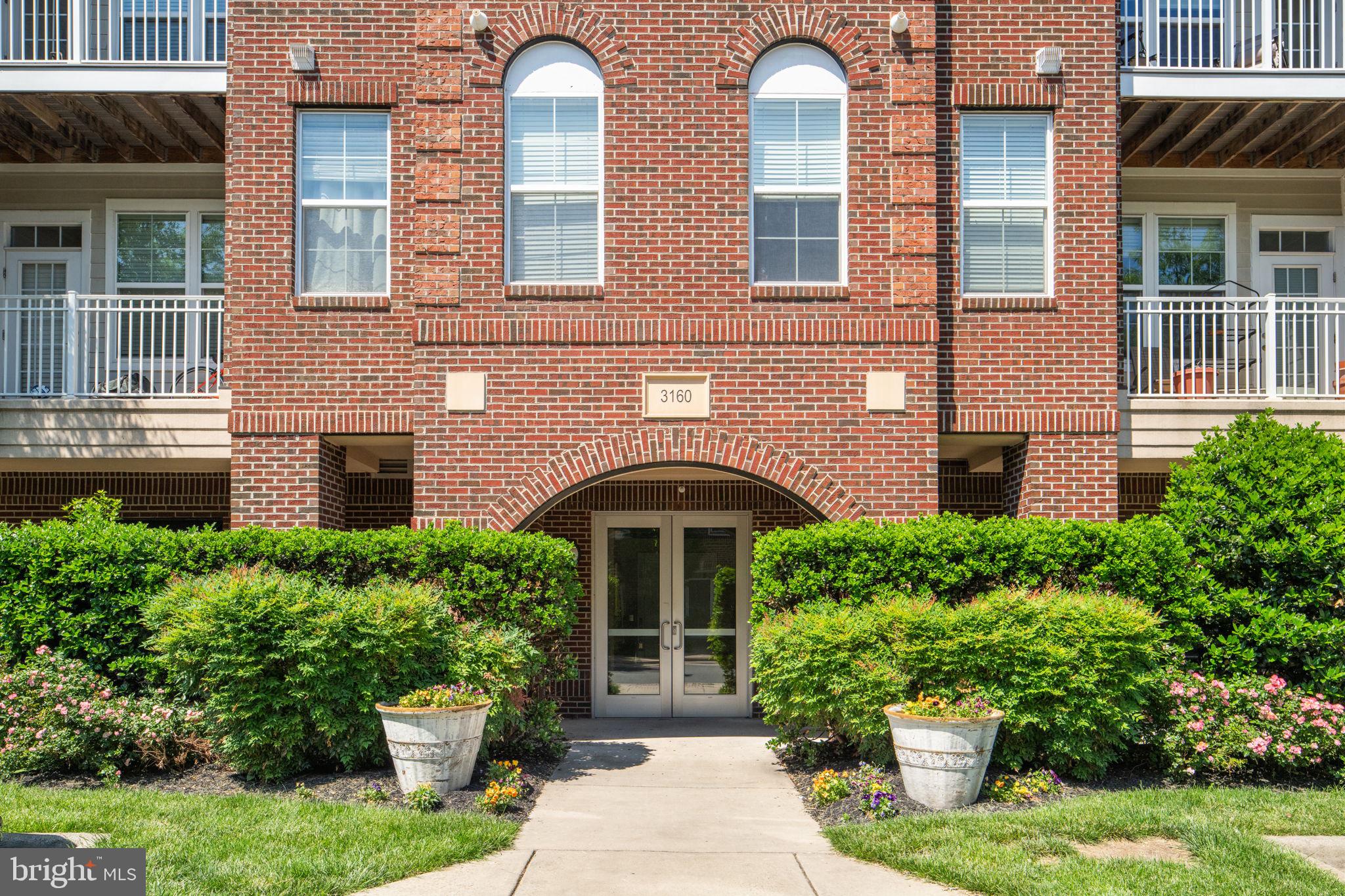 3160 JOHN GLENN STREET 501