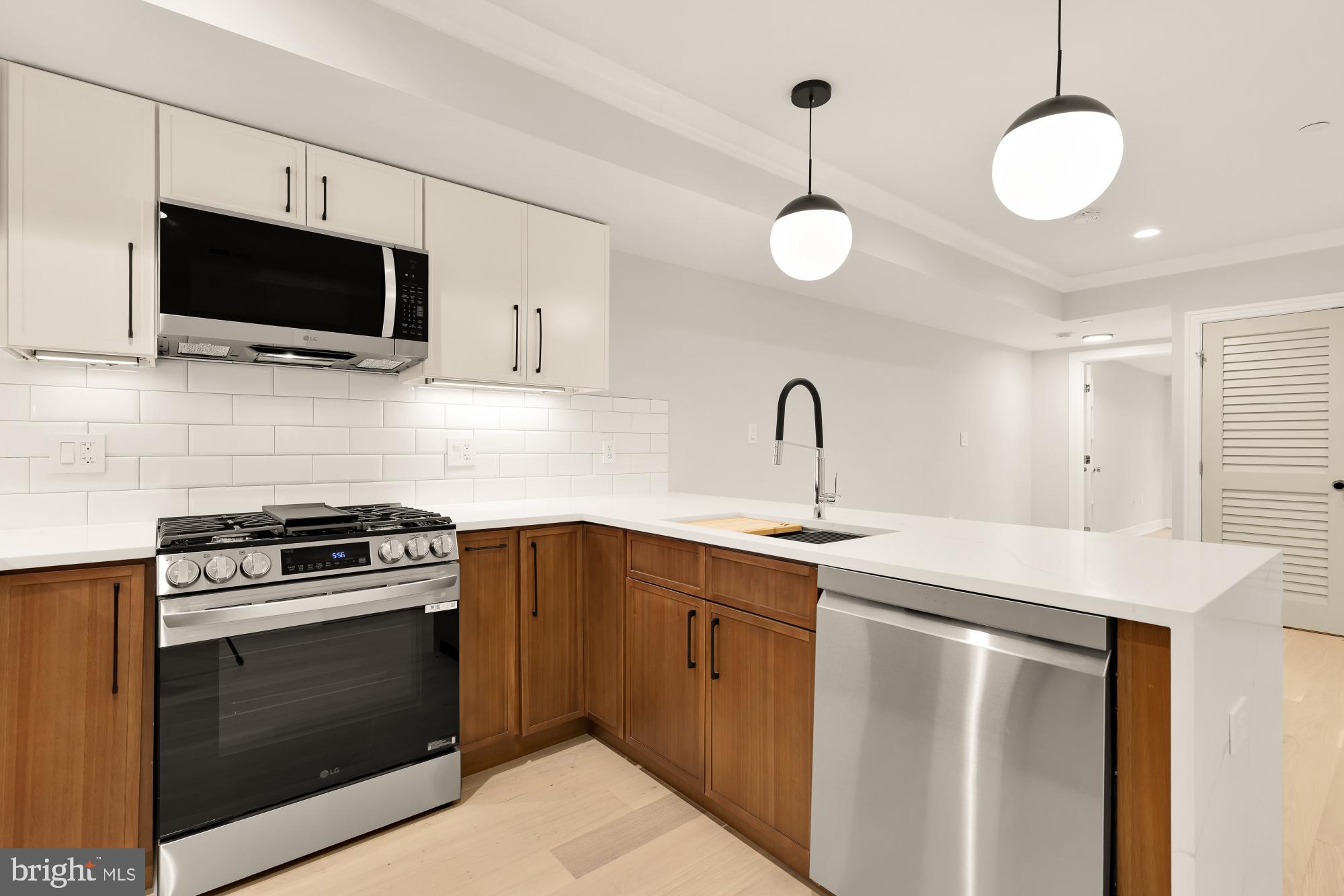 647 G ST SE 1