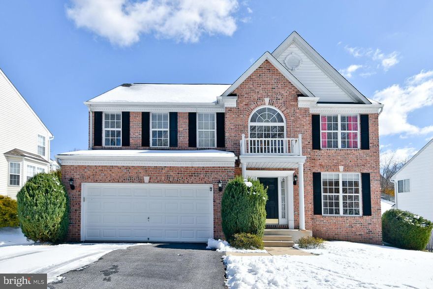 This home packs it all in!  2-story foyer with hardwood floors that continue to LR/DR.  Sunny Kitchen / Brk Rm enjoys a private view of fenced yard and Extended FR displays a Fireplace.  2nd floor laundry room sized for full-sized stackables. MBR w/ 2 walk-in closets, double vanities and soaking tub.  Easy access to Route 100, 95, 29, 70 & 32.  Re-styled and ready for you to move right in!