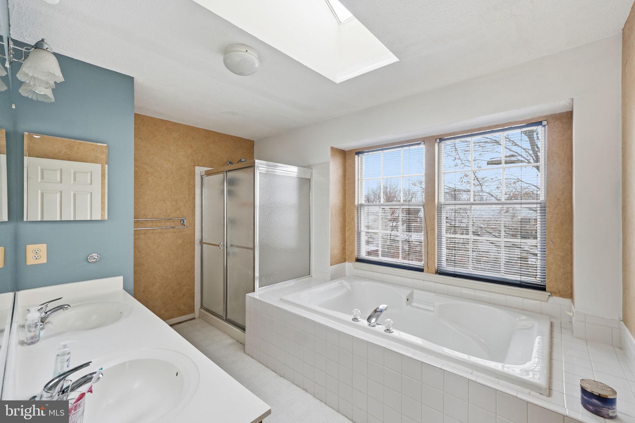 OVERLOOK - Residential