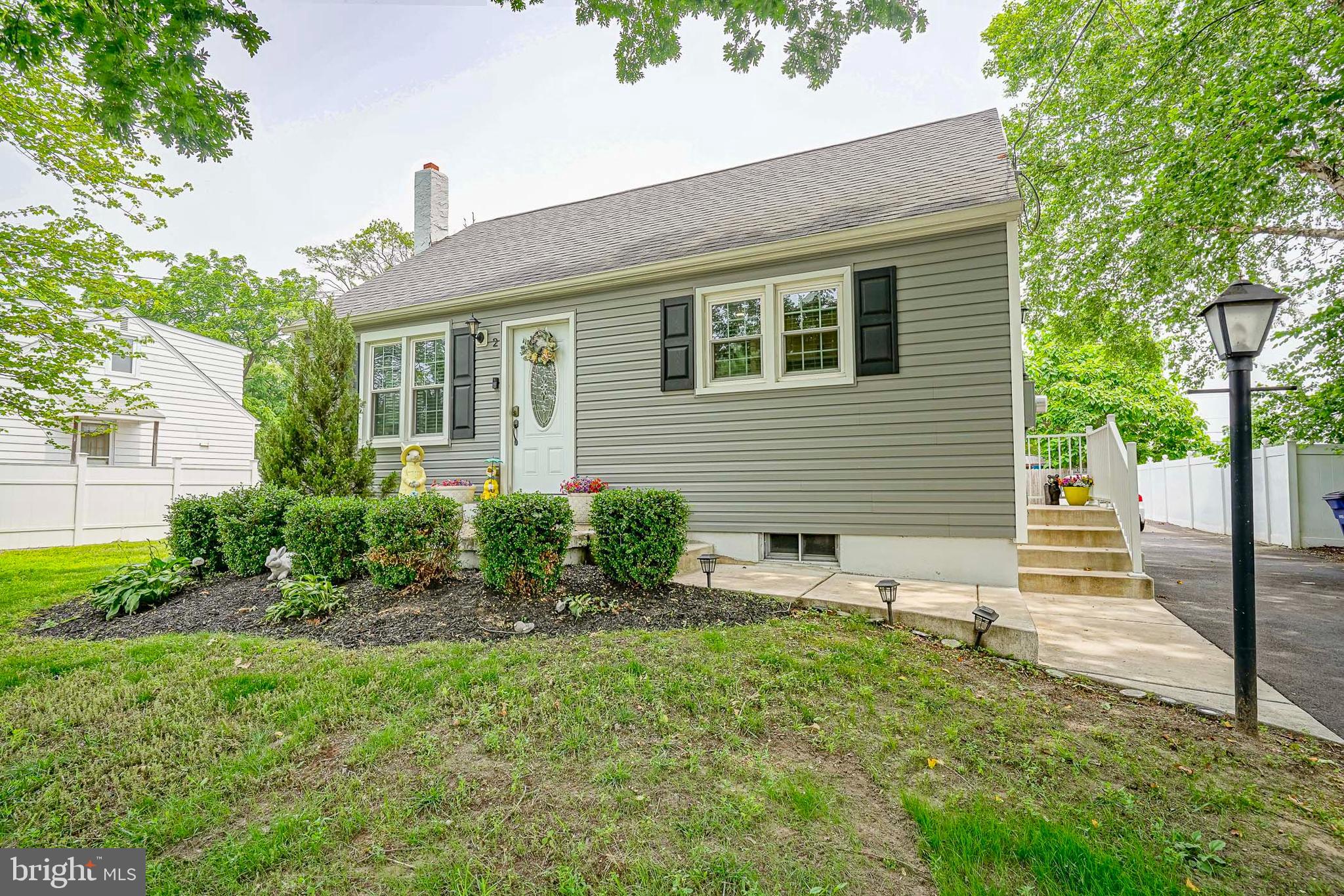 2 RESERVE AVENUE