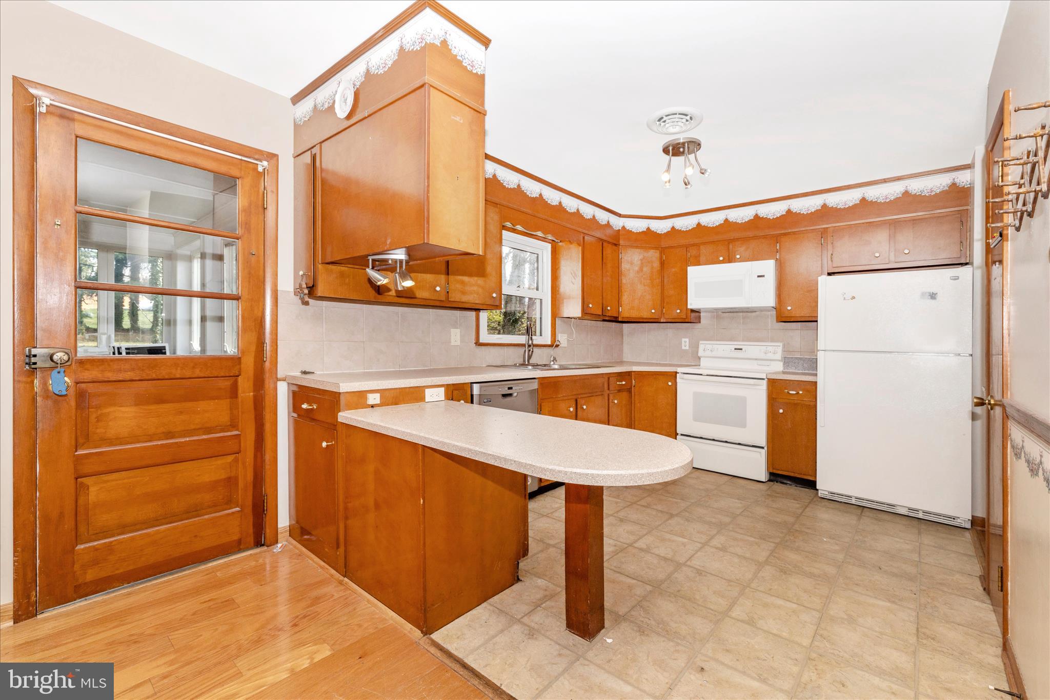 BRIGHTWOOD ACRES - Residential