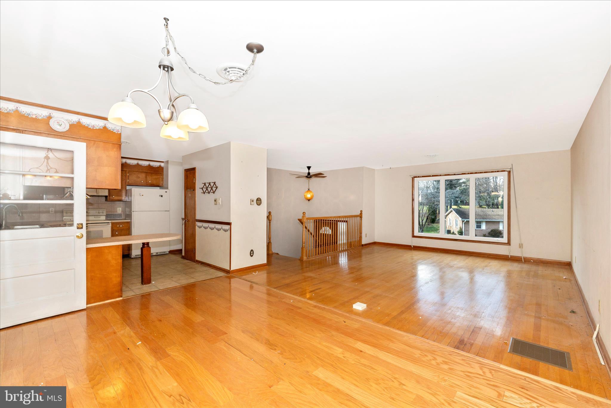 BRIGHTWOOD ACRES - Residential