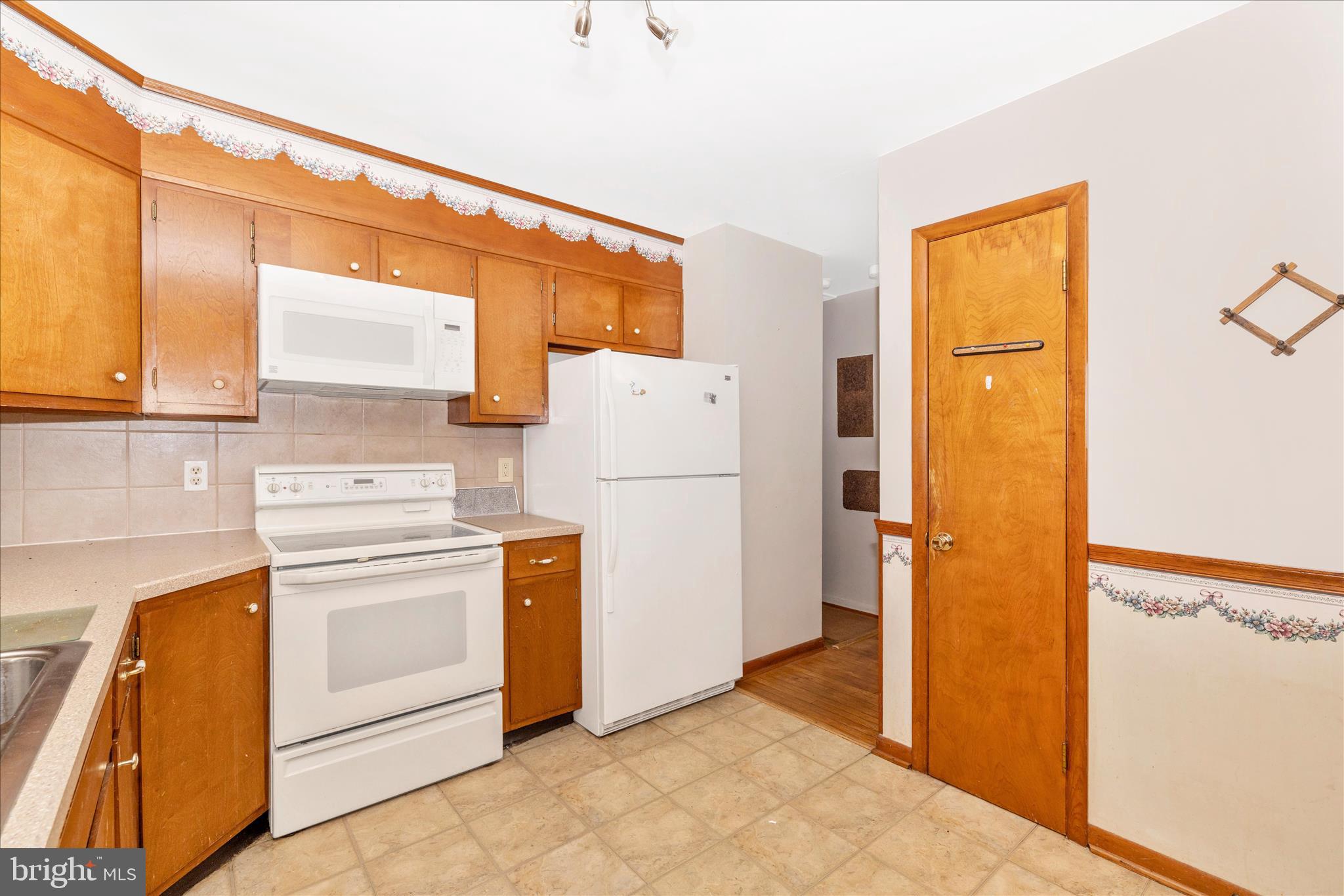 BRIGHTWOOD ACRES - Residential