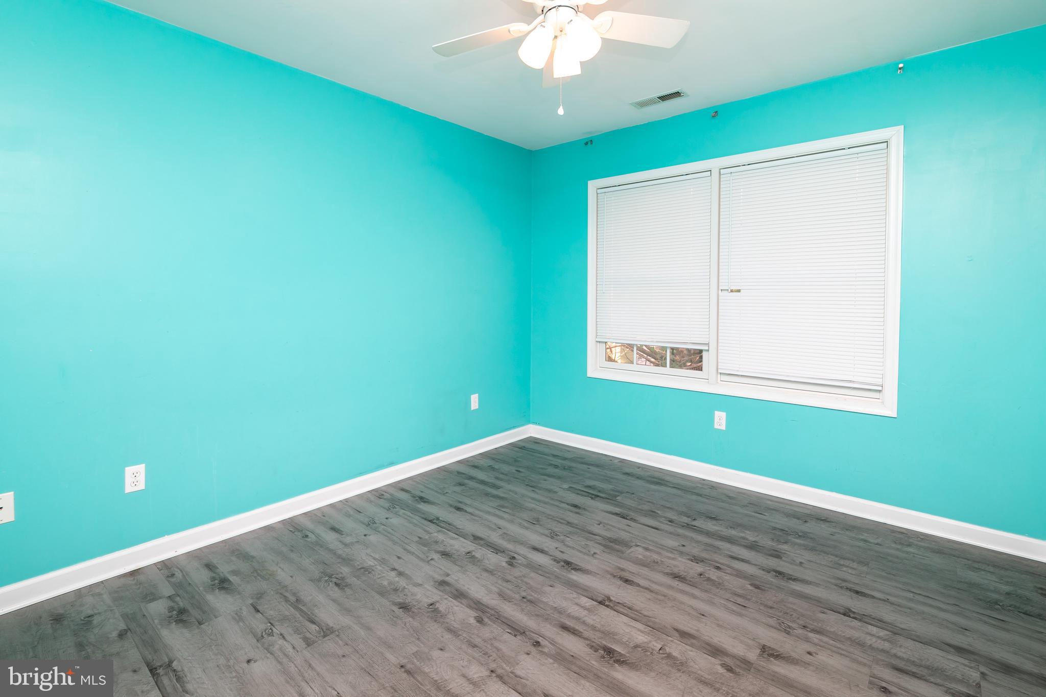 HARBOR POINTE - Residential