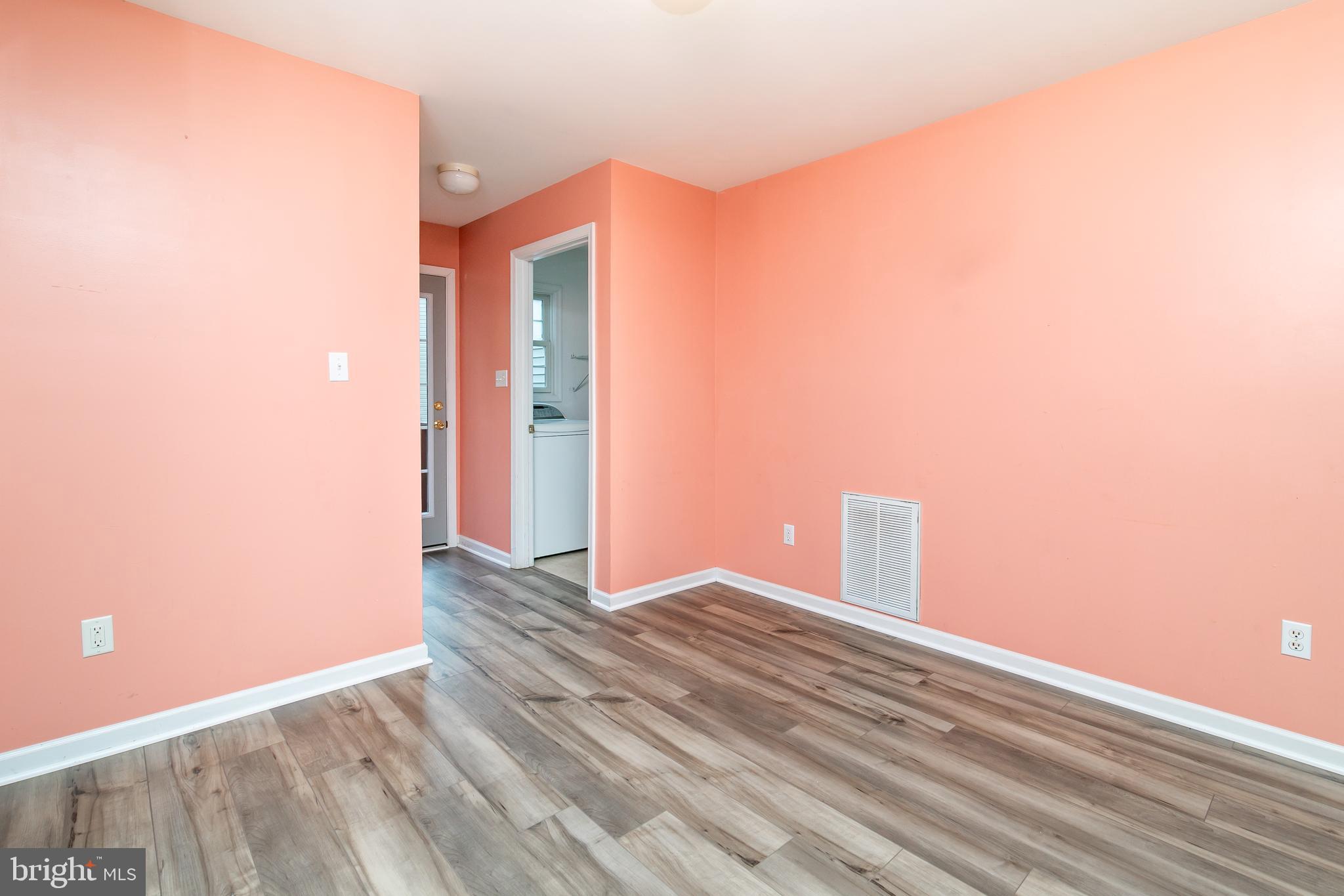 HARBOR POINTE - Residential