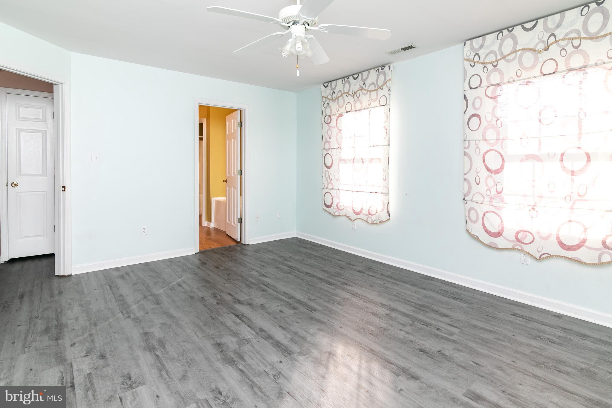 HARBOR POINTE - Residential