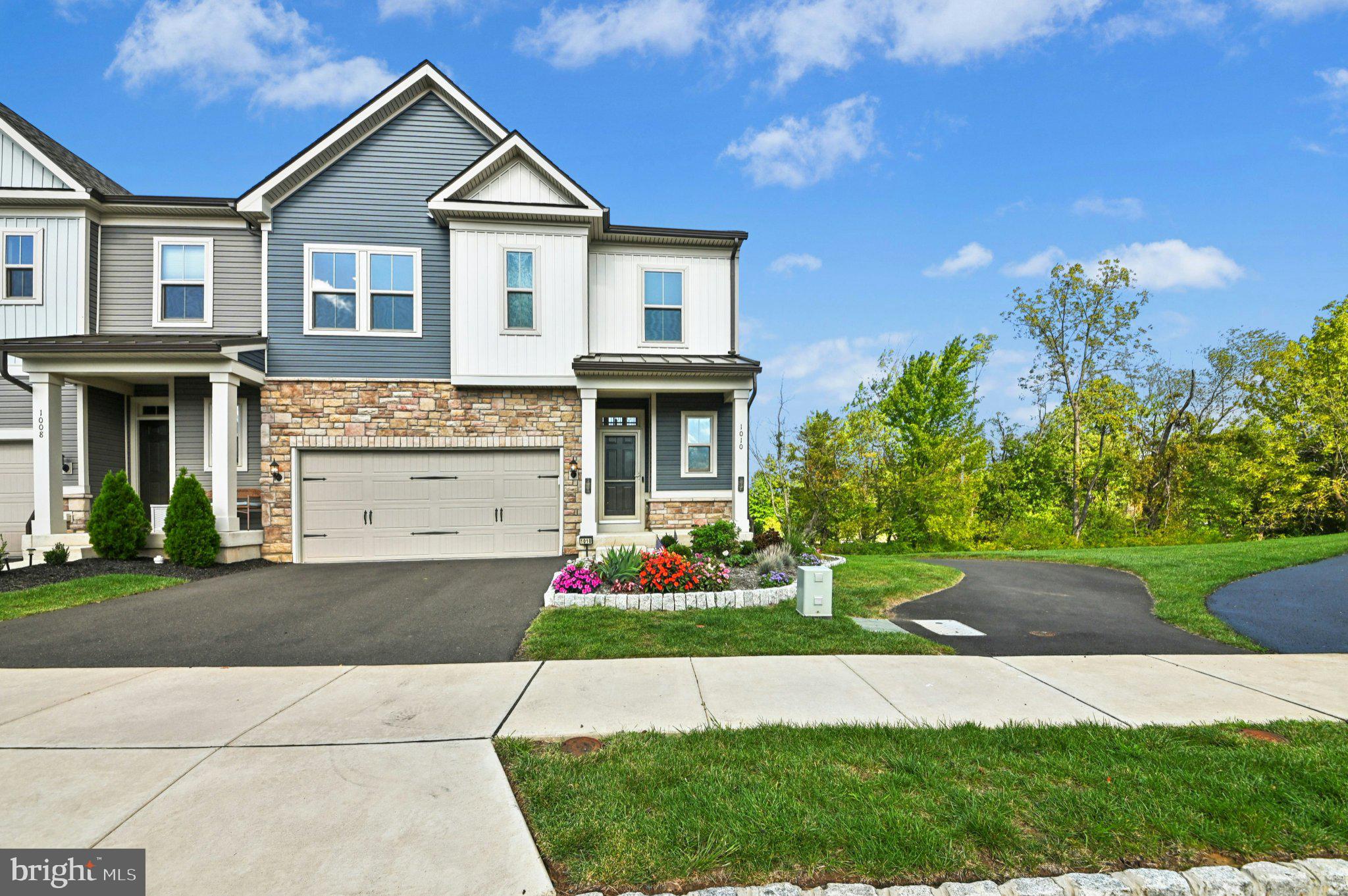 1010 MARQUIS LANE