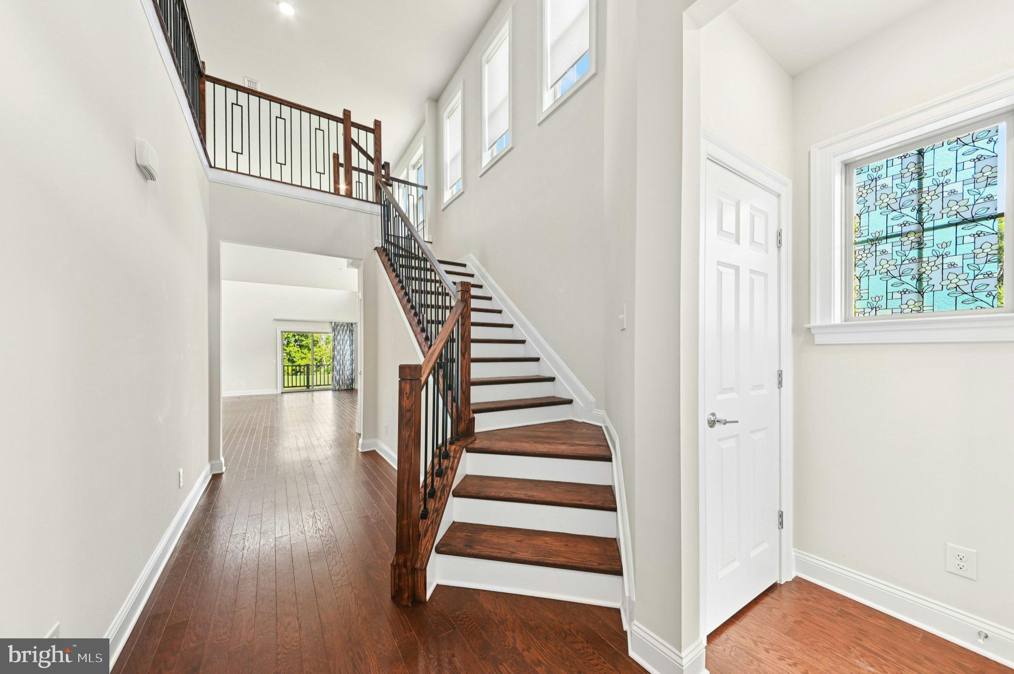 1010 MARQUIS LANE