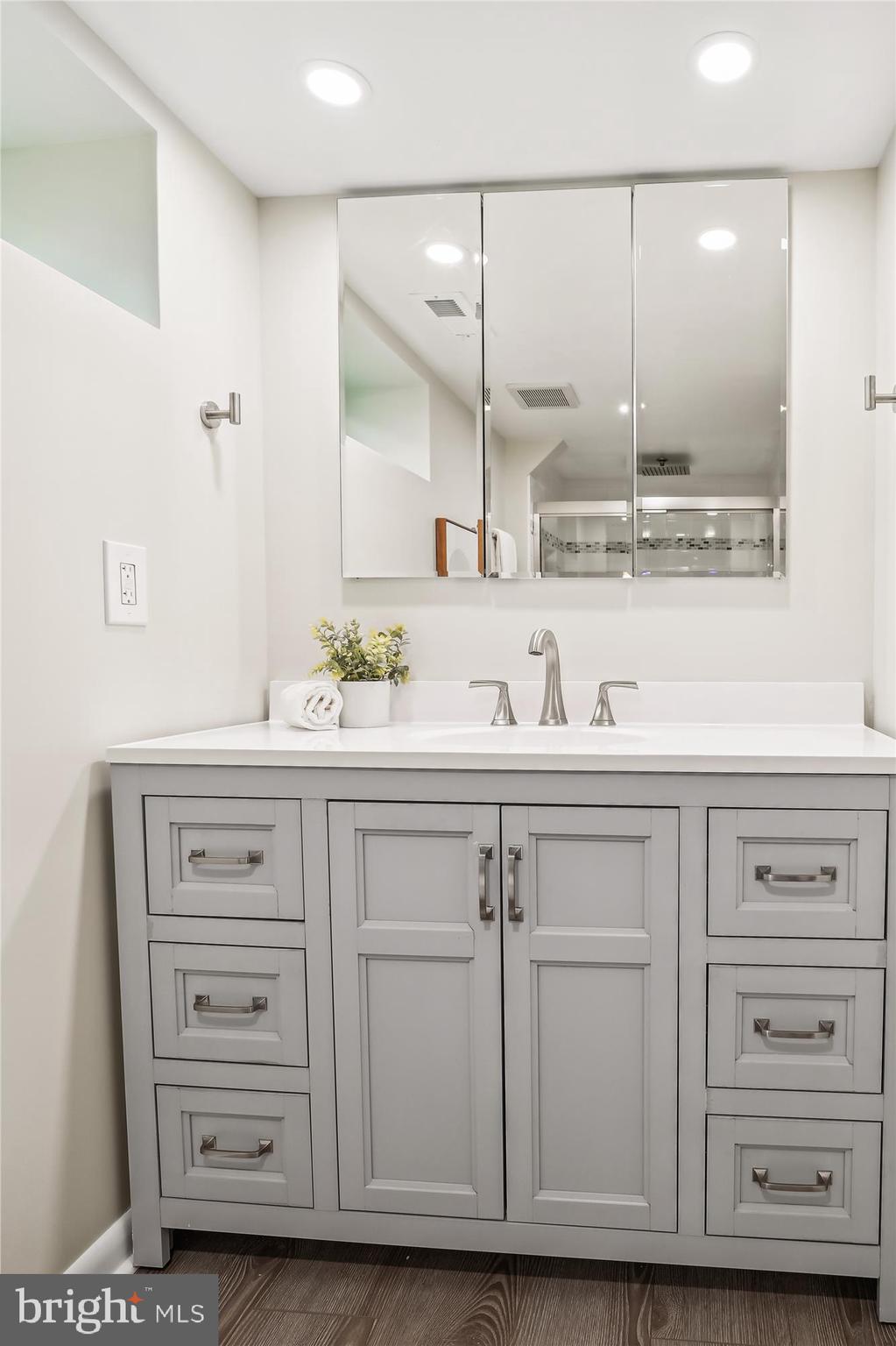 OAK FOREST - Residential