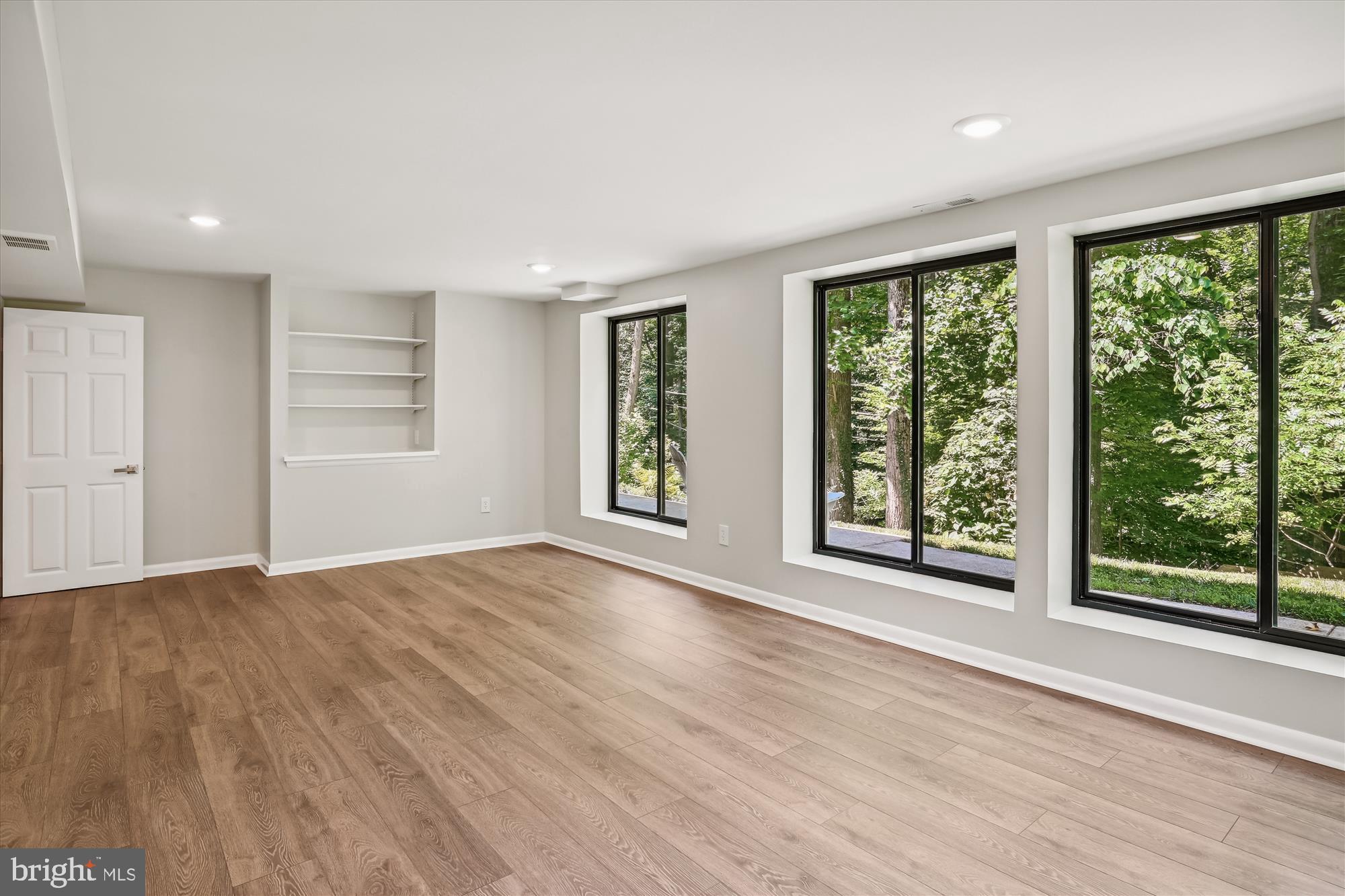 OAK FOREST - Residential