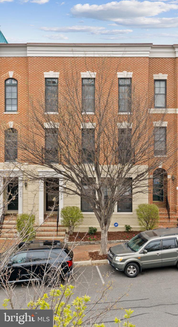492 HARBOR SIDE STREET