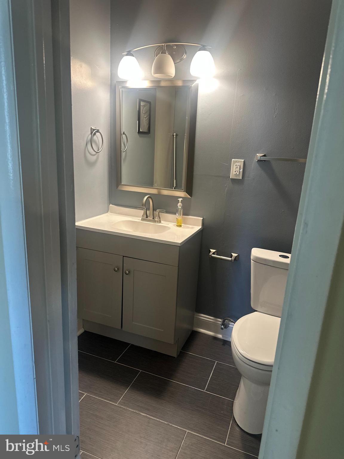 CROSS CREEK - Residential Lease